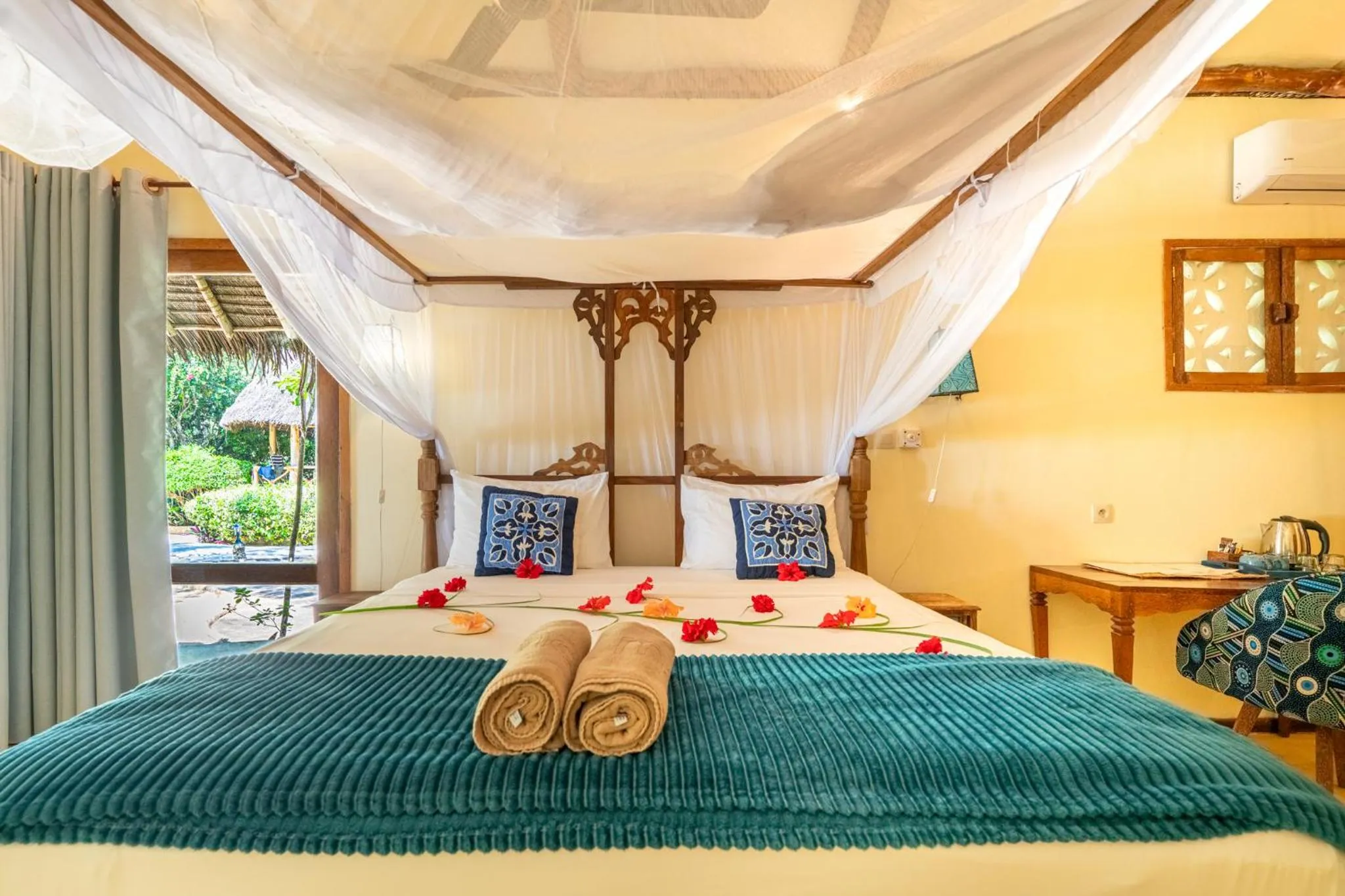 Bed in Marafiki Bungalows