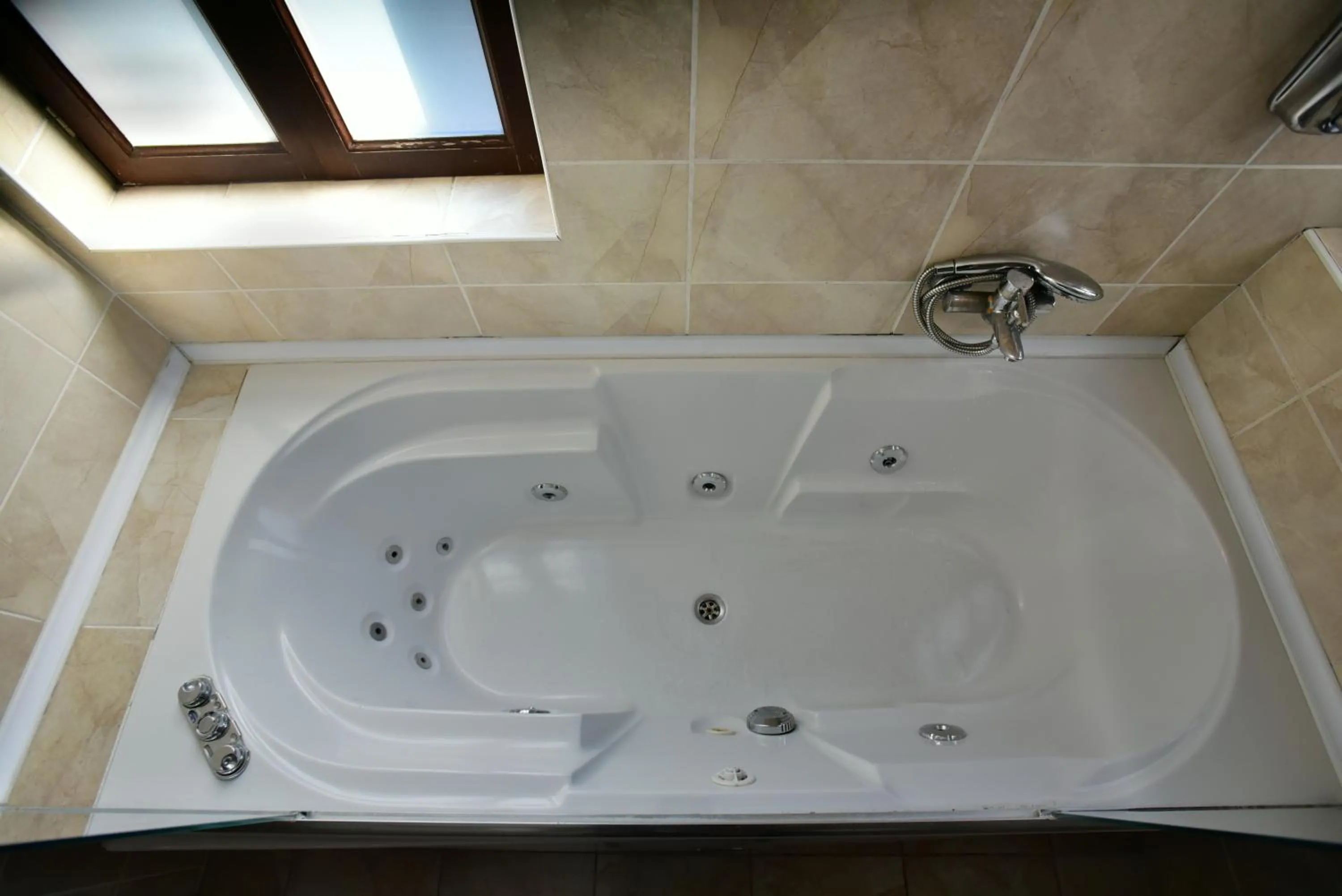 Bathroom in Cicerone Lodge Hotel