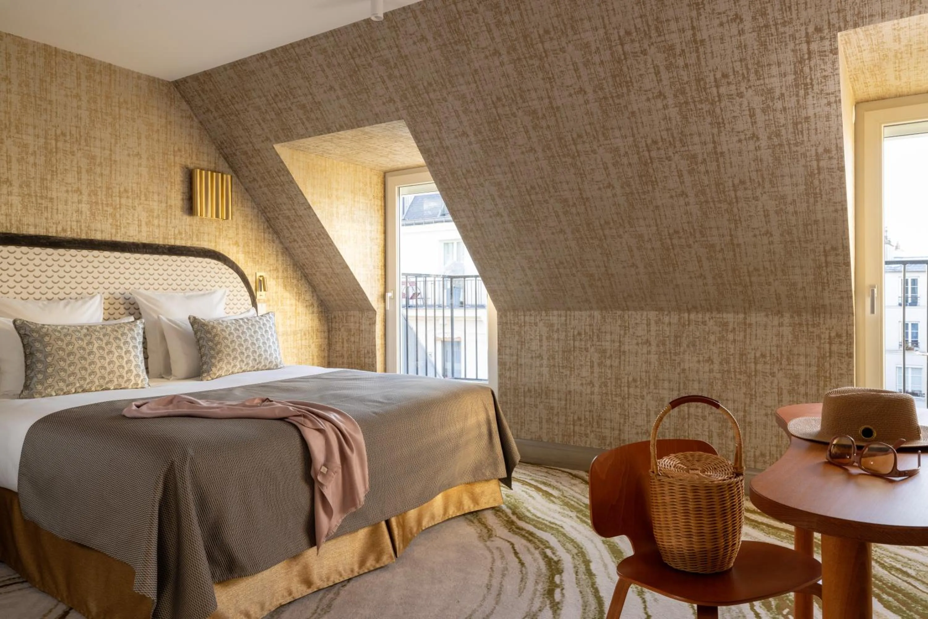 Bedroom, Bed in Hotel des Carmes by Malone