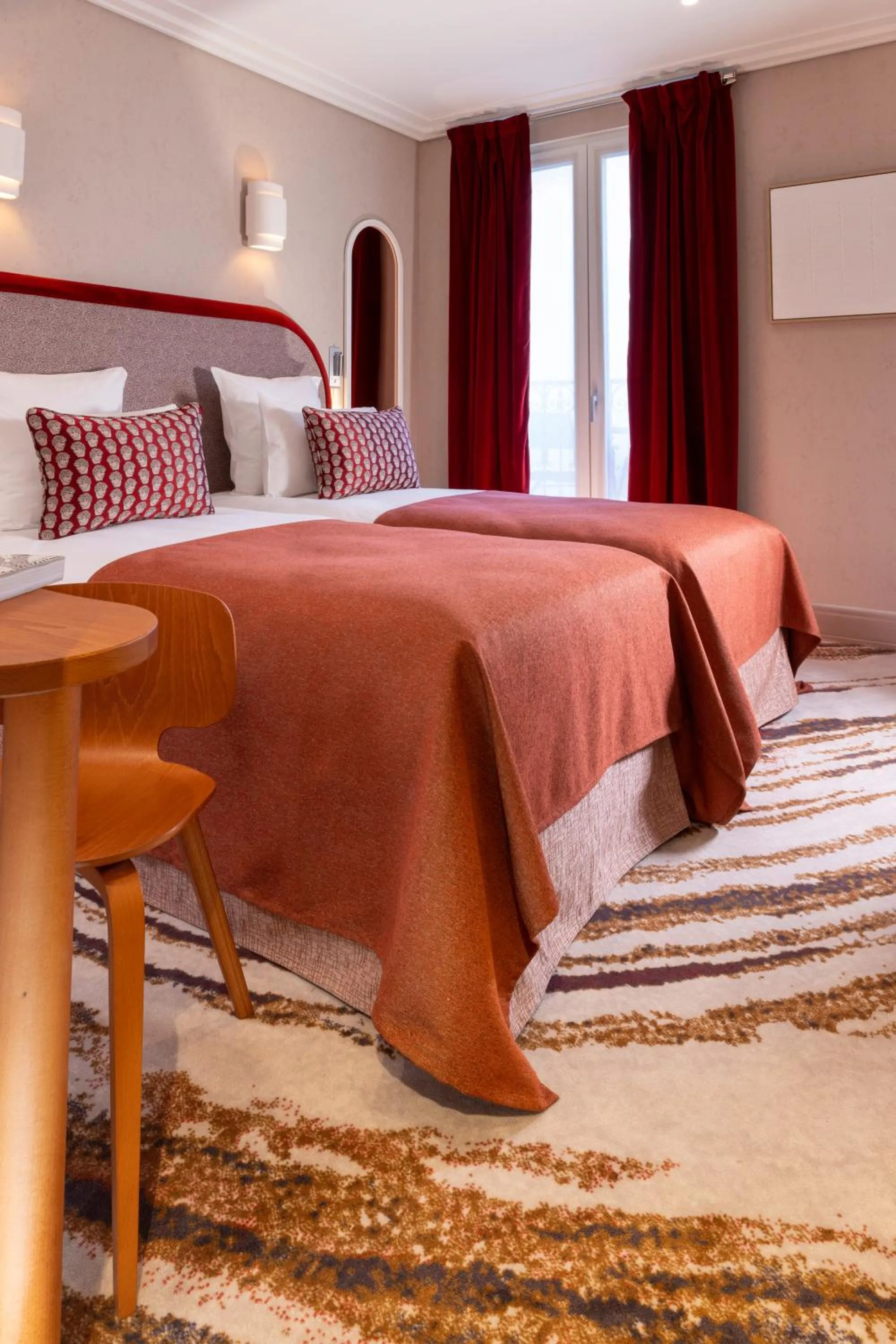 Bedroom, Bed in Hotel des Carmes by Malone