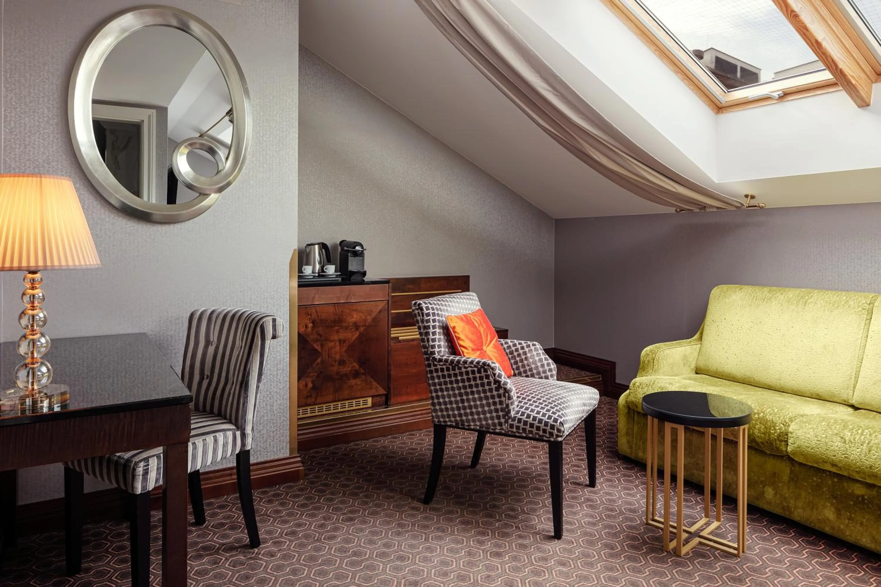 Seating area in COSMOPOLITAN Hotel Prague