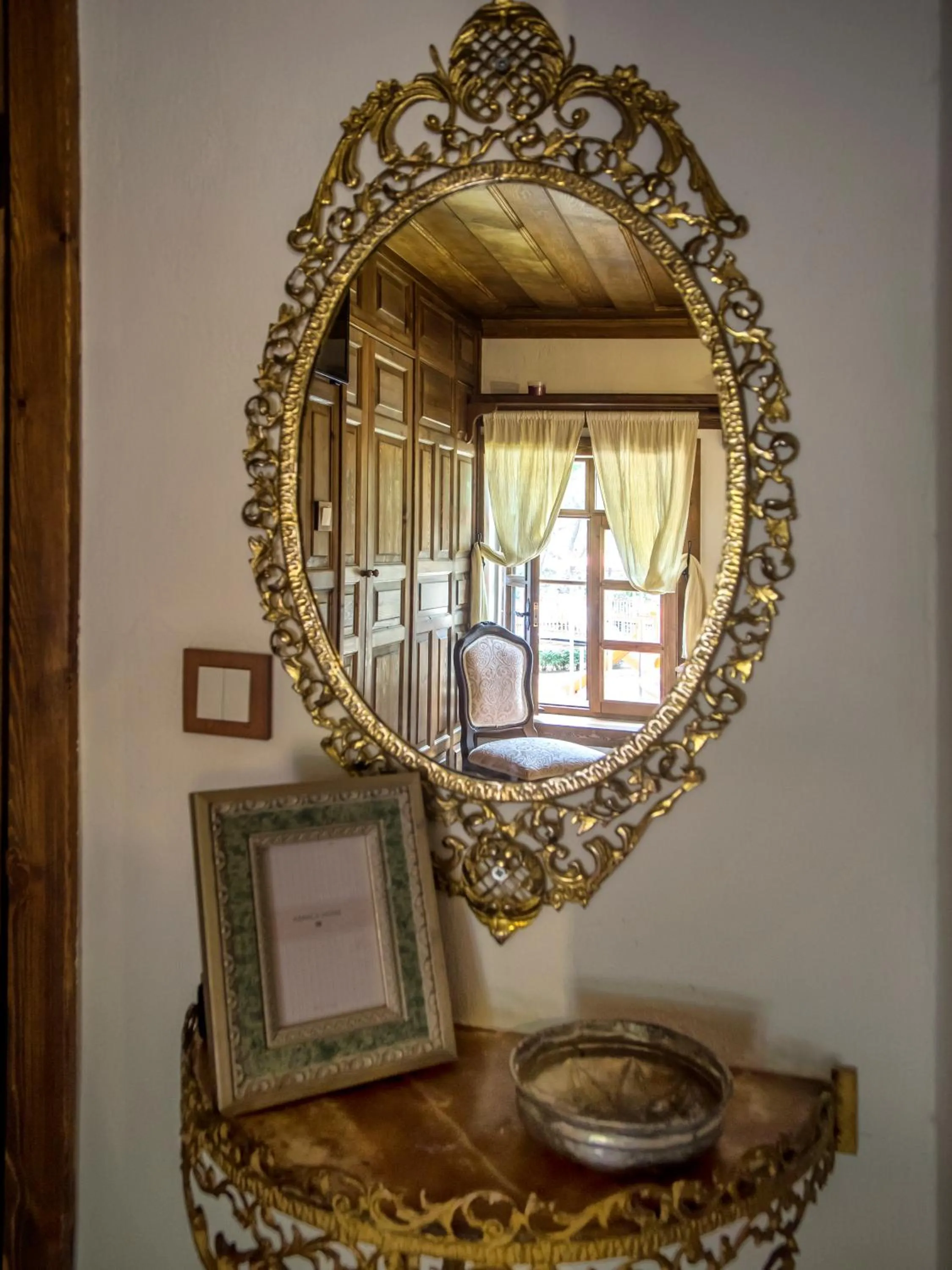 Decorative detail in Yeni Gelin Evi