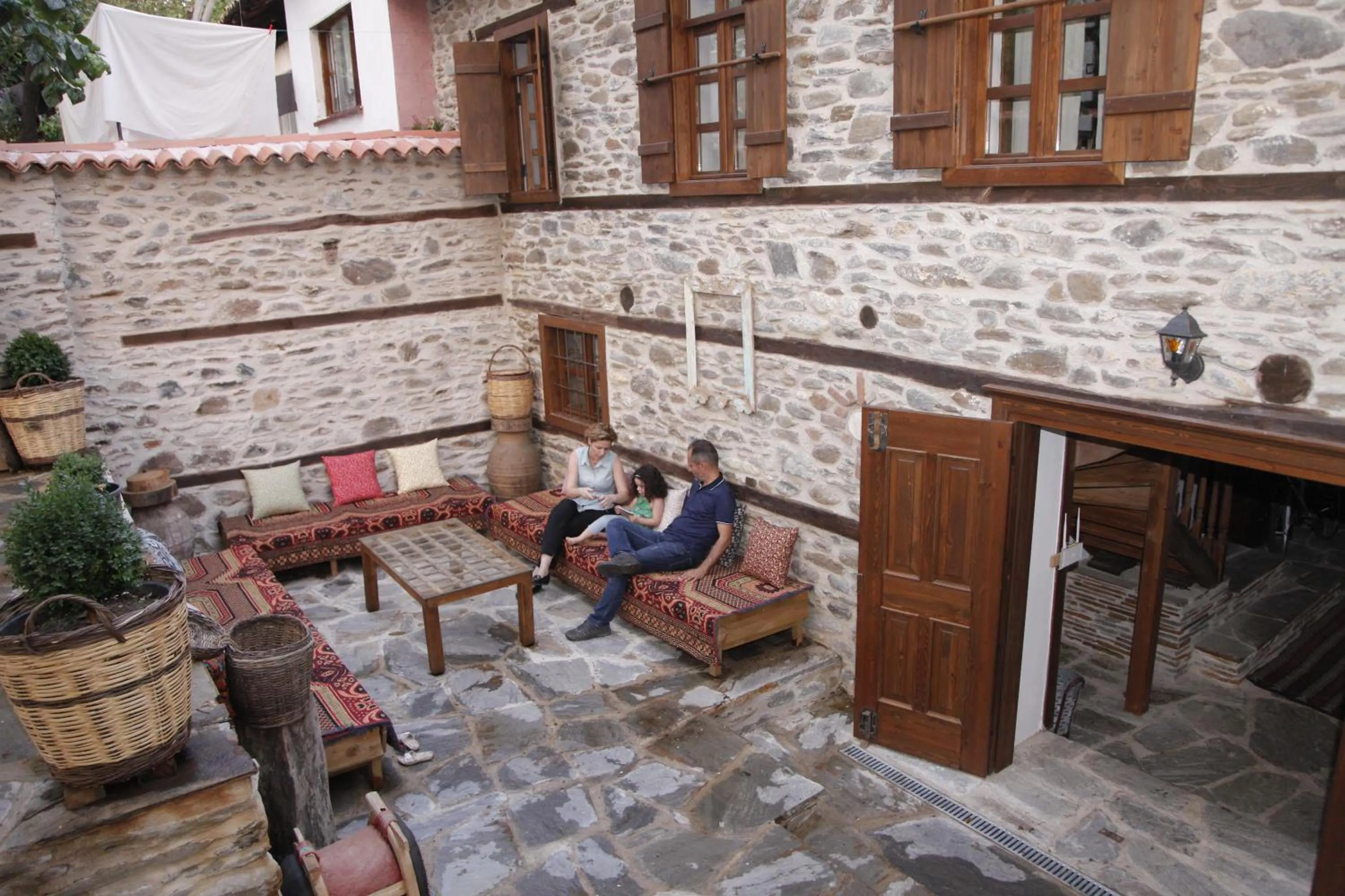 Garden in Yeni Gelin Evi