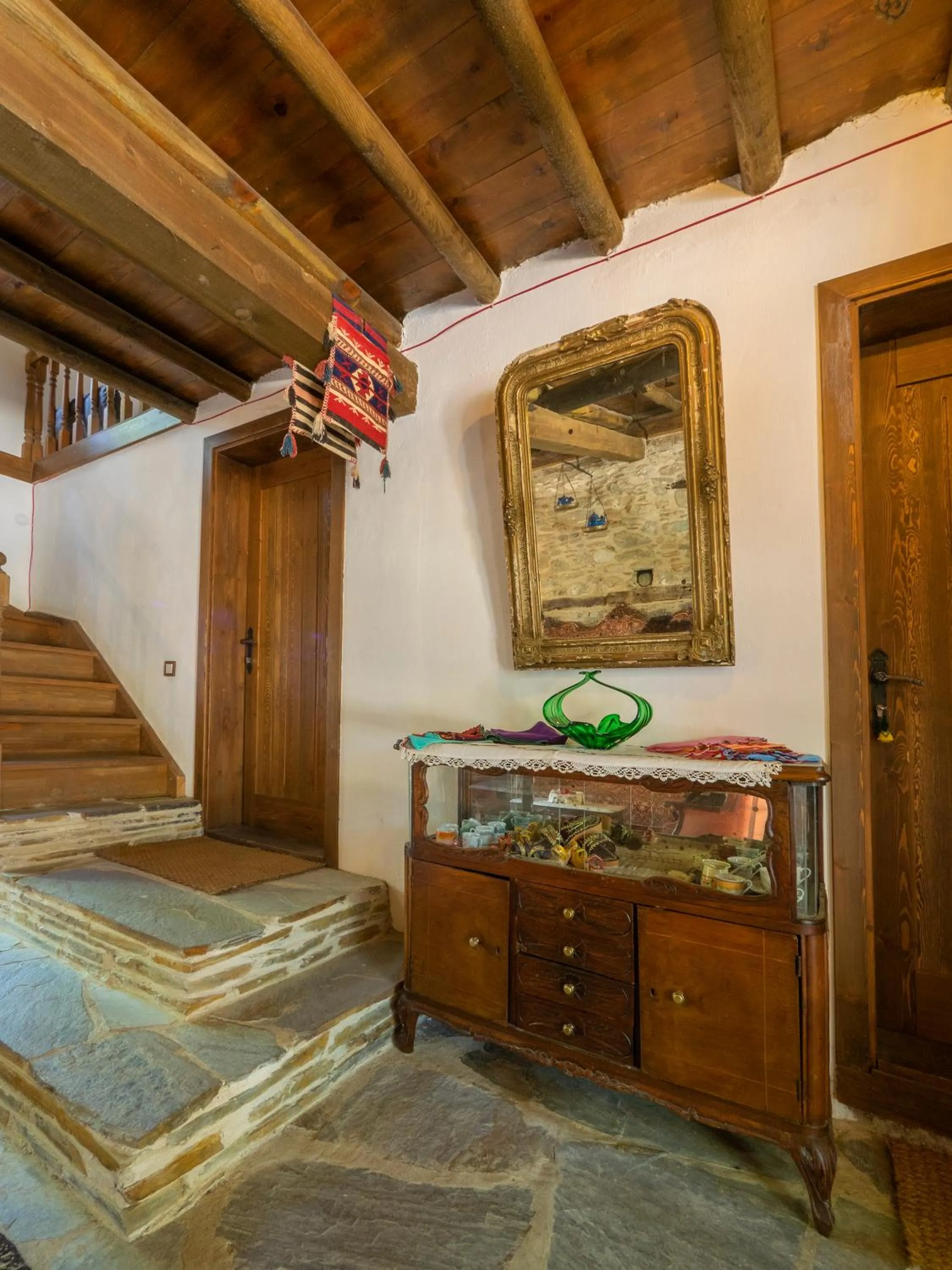 Property building in Yeni Gelin Evi