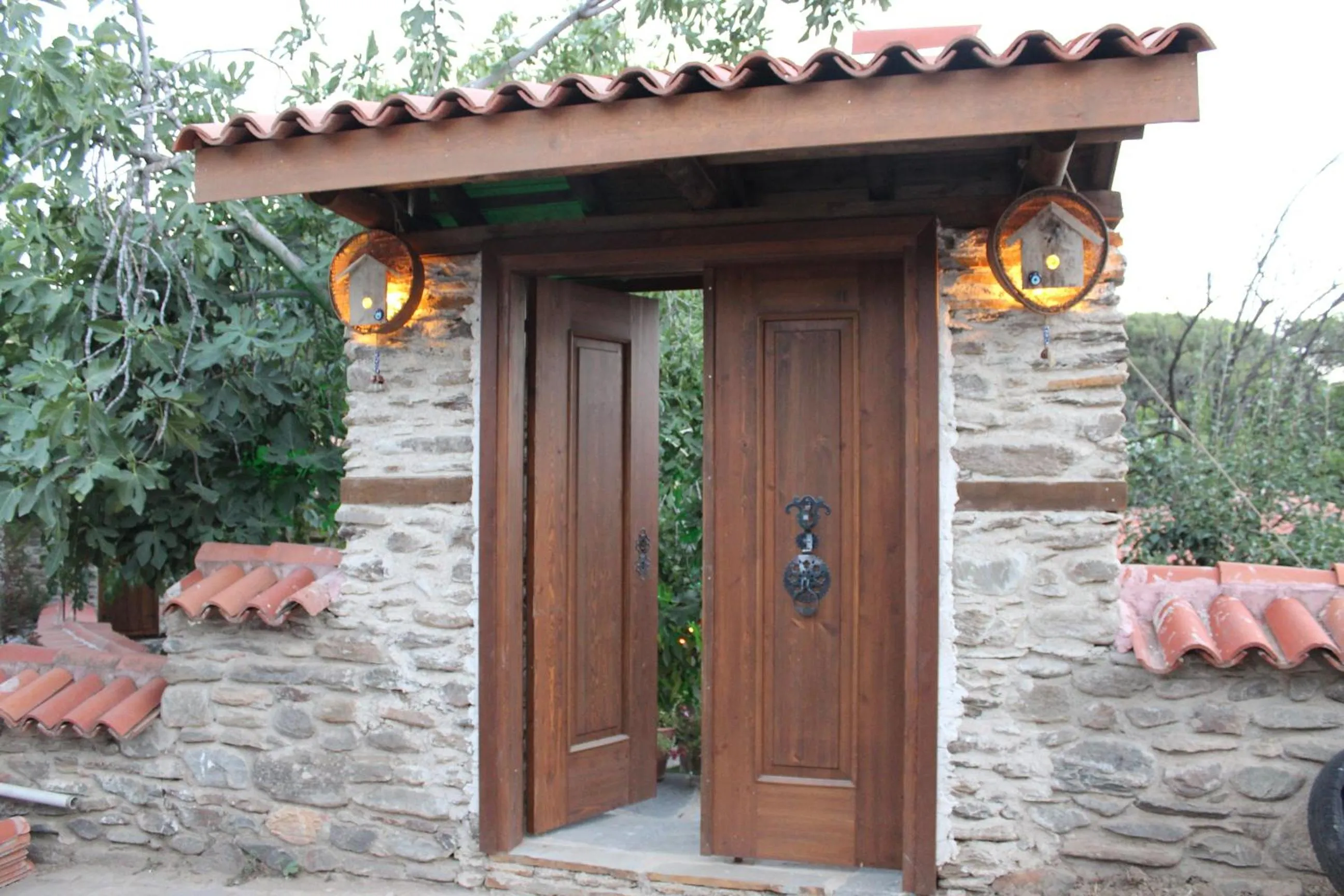 Property building in Yeni Gelin Evi