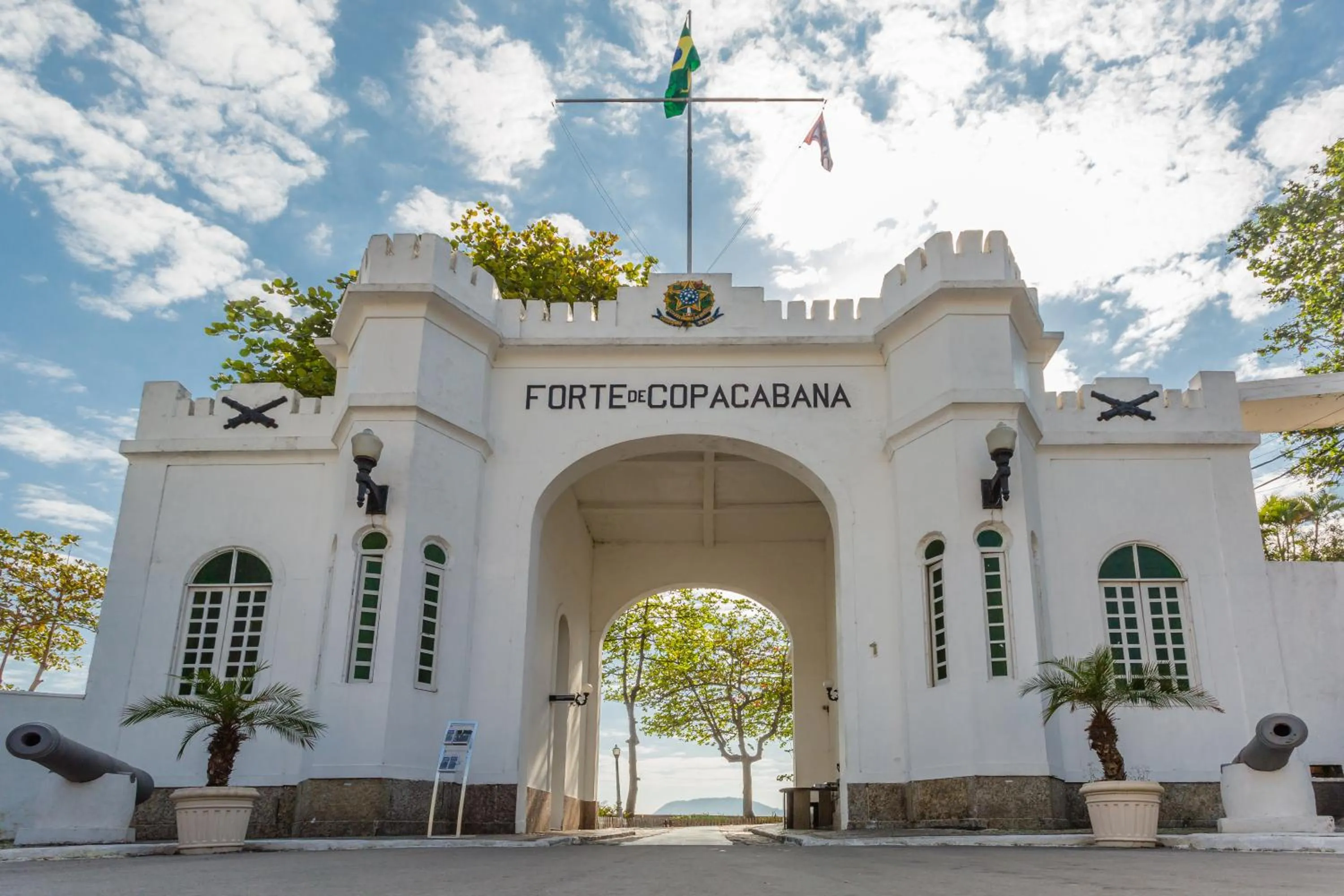 Nearby landmark in Miramar By Windsor Copacabana