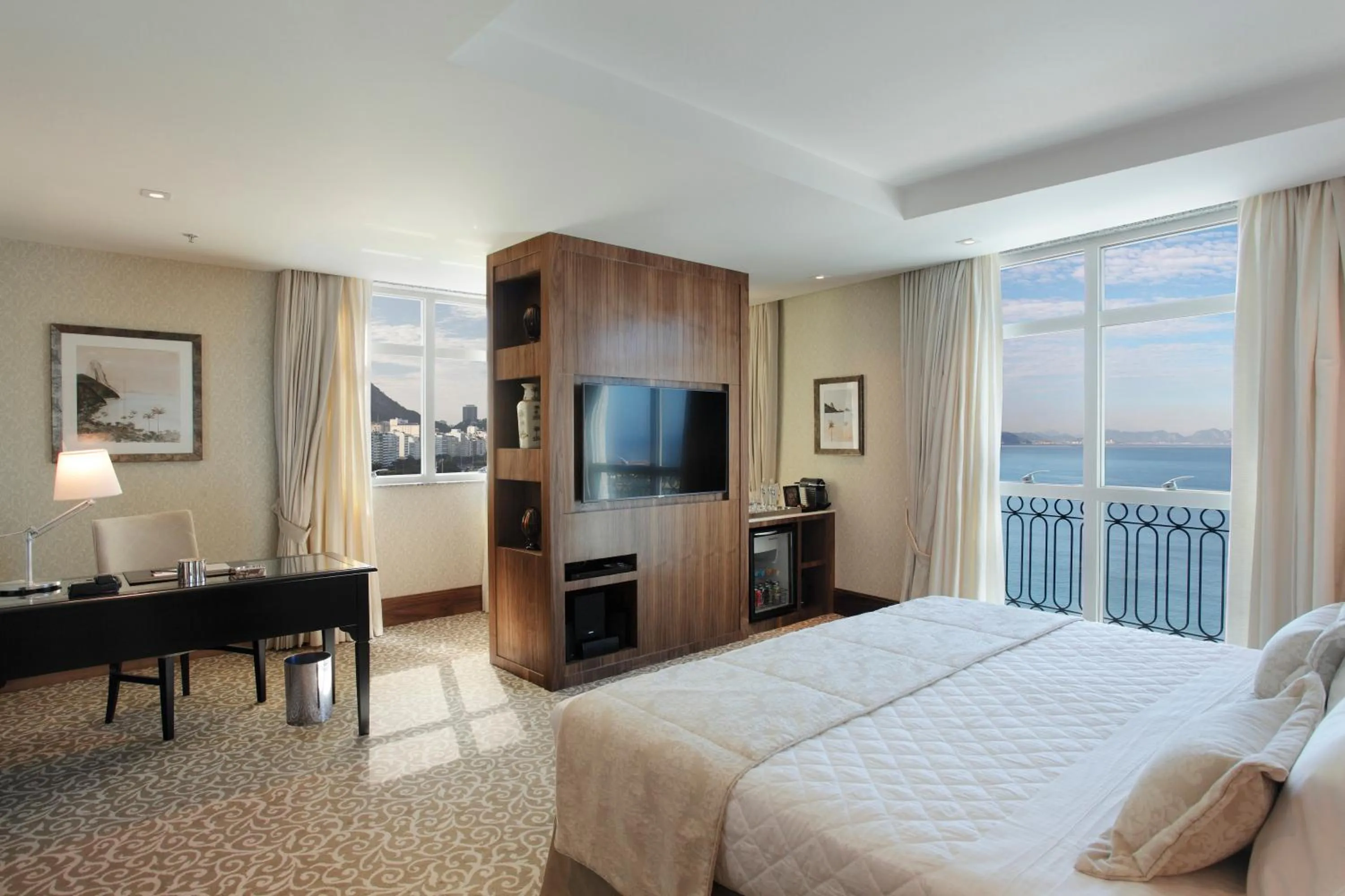 Photo of the whole room, Bed in Miramar By Windsor Copacabana