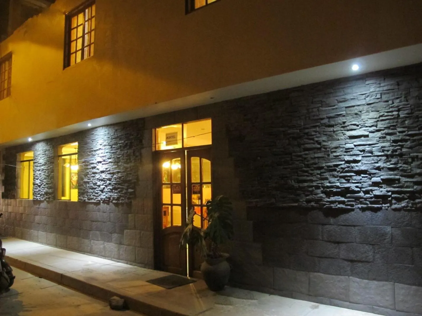 Facade/entrance in Tumy house B&B