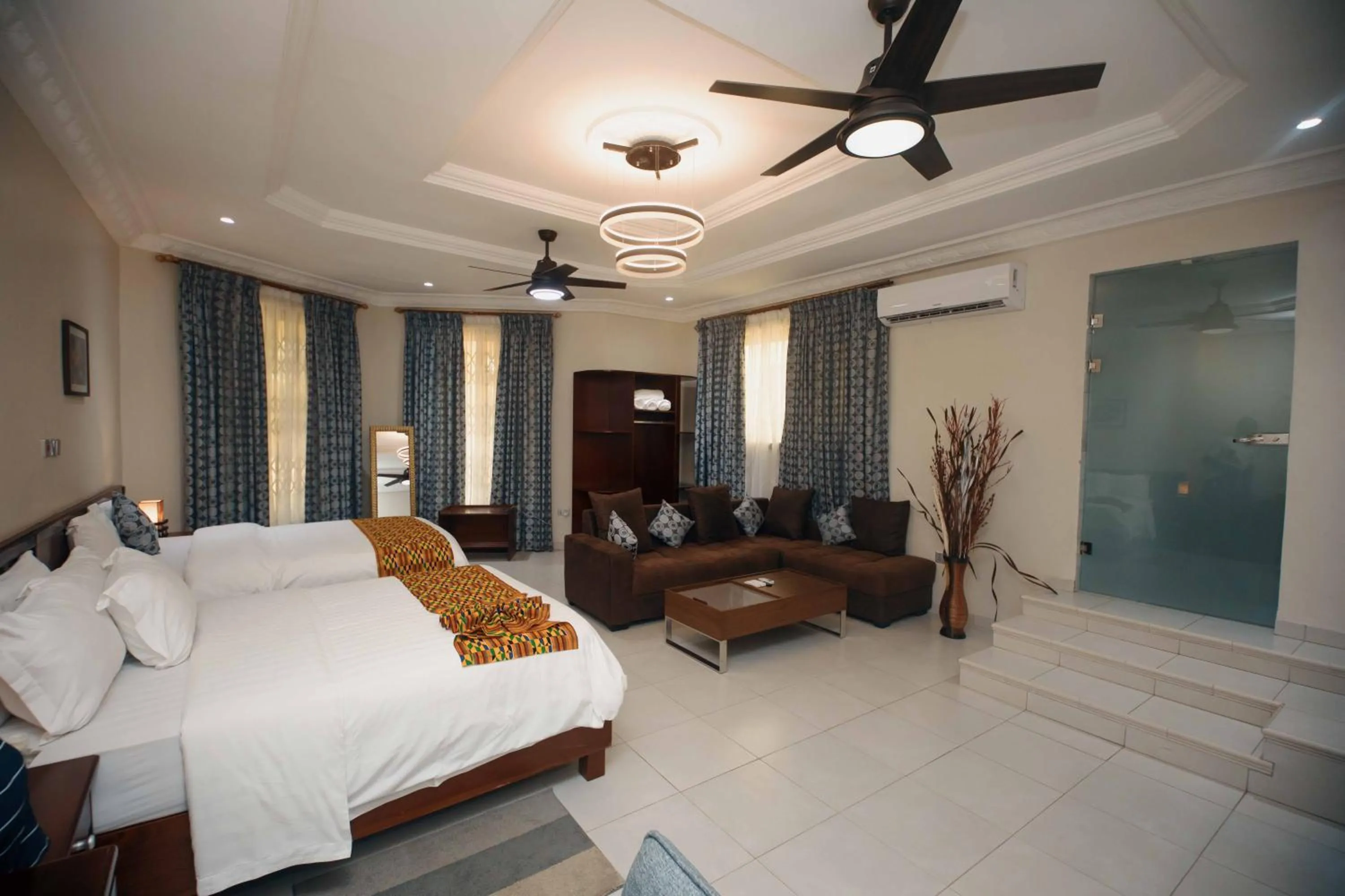 Photo of the whole room, Bed in Cocktail and Dreams Hotel