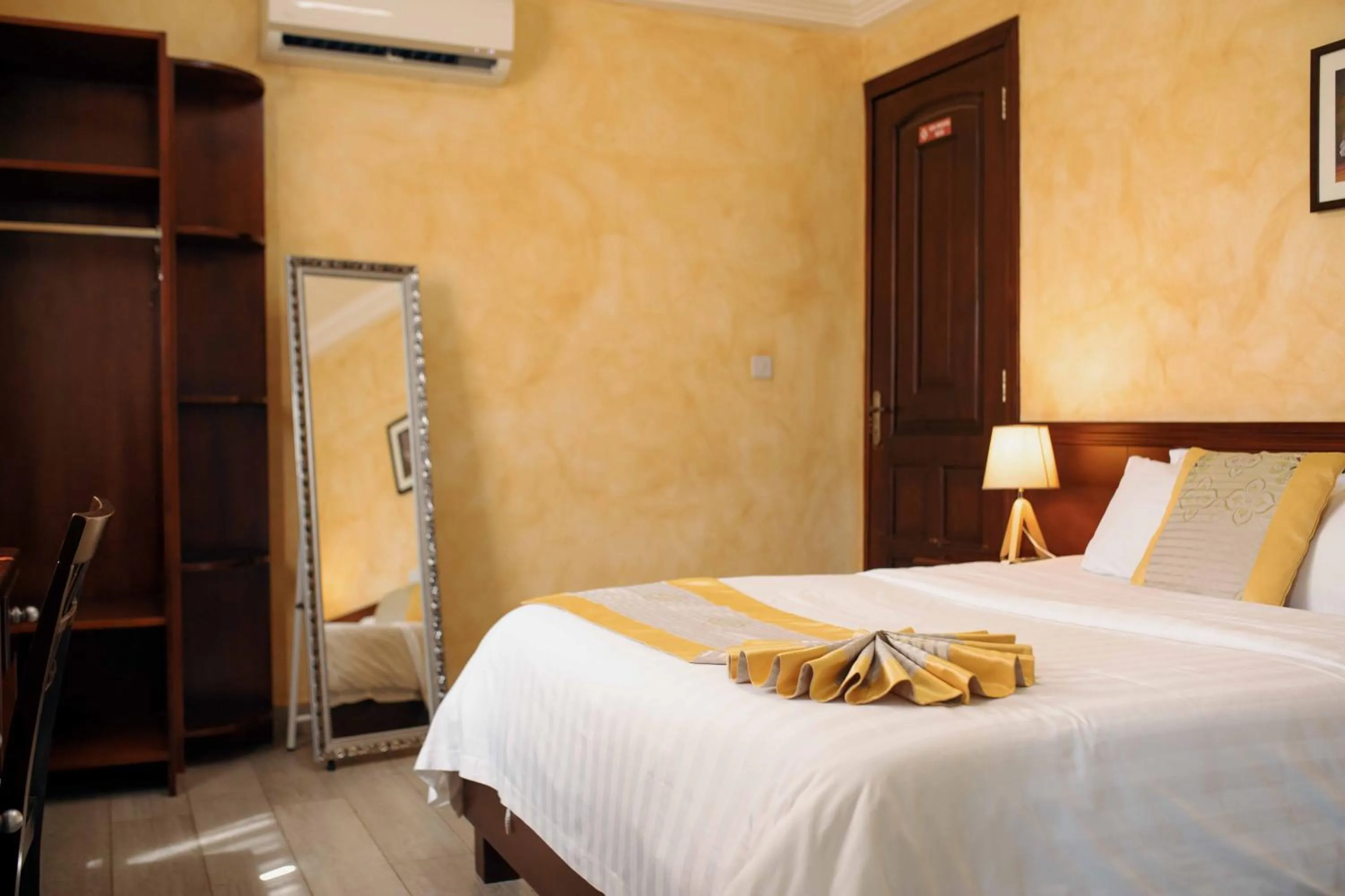 Bedroom, Bed in Cocktail and Dreams Hotel