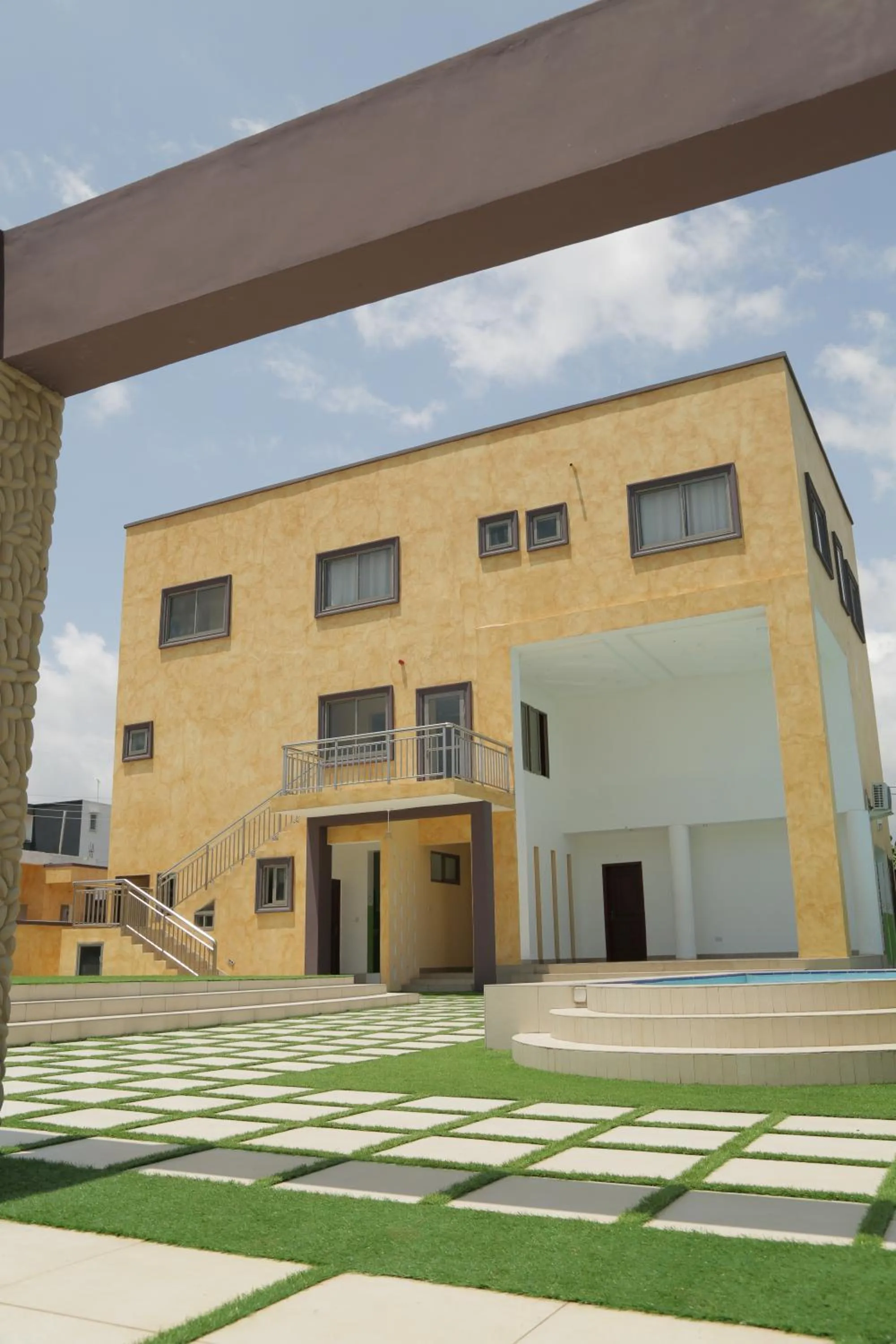 Property building in Cocktail and Dreams Hotel