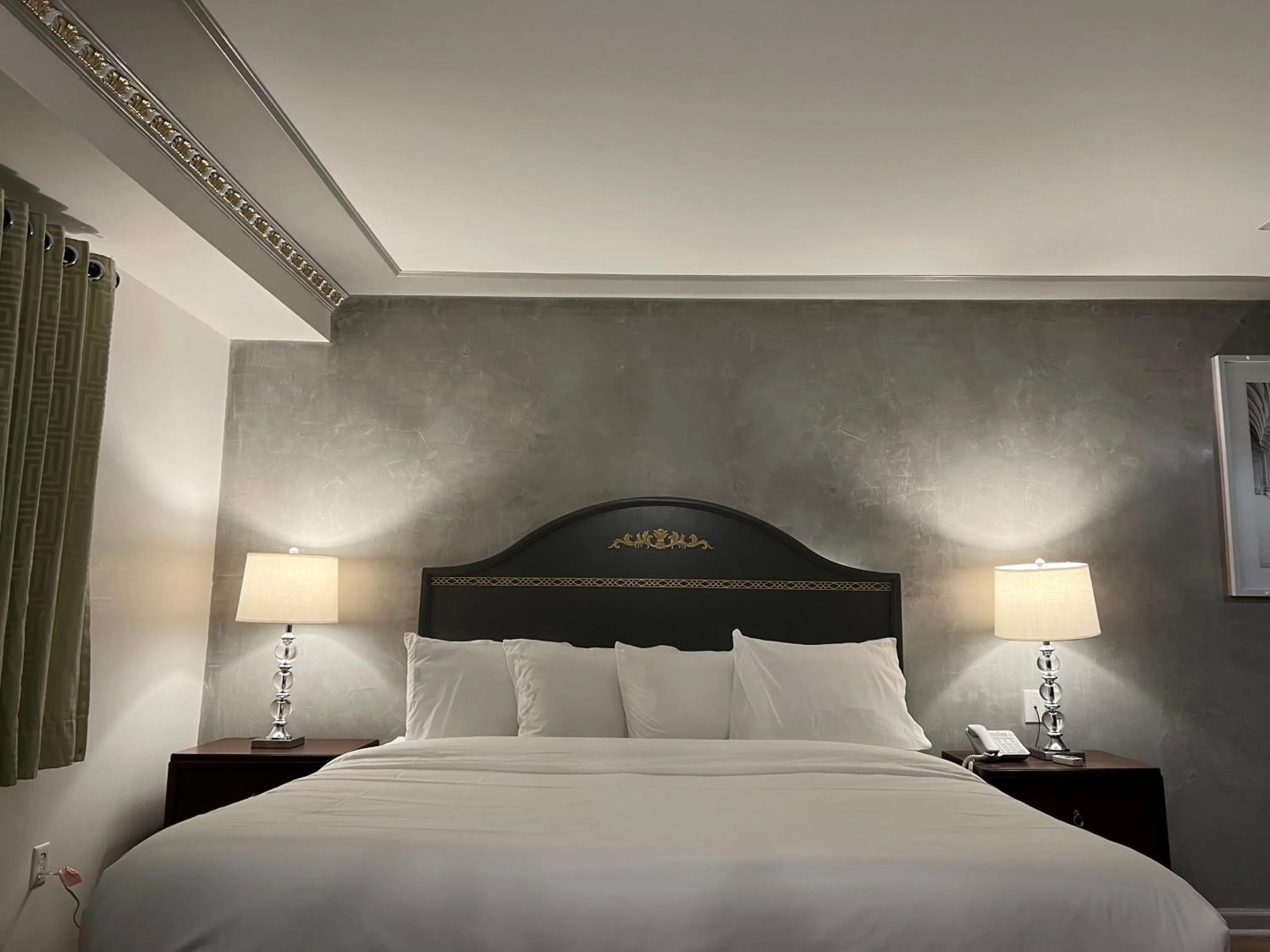 Bed in Chateau Suites