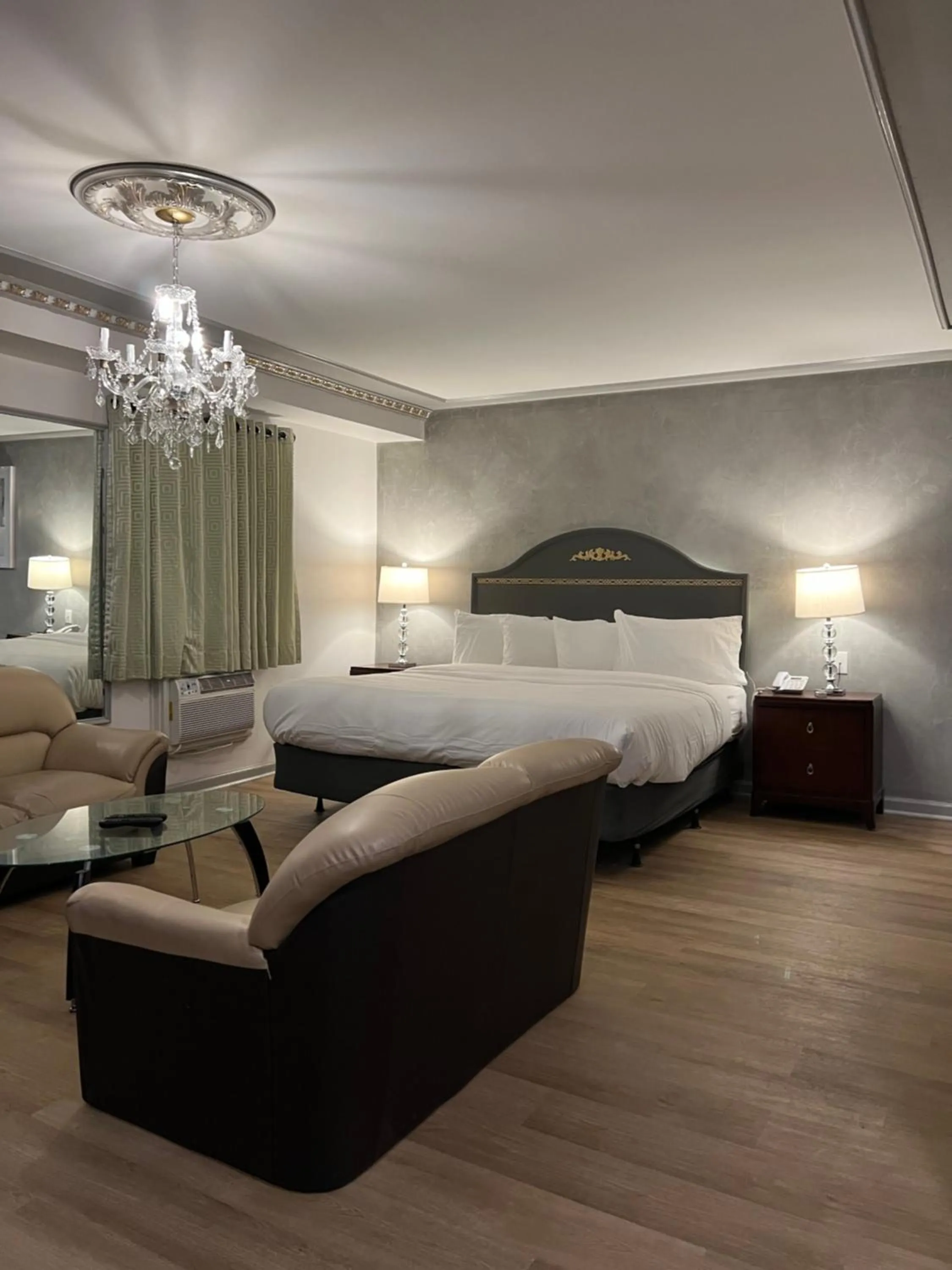 Bed in Chateau Suites