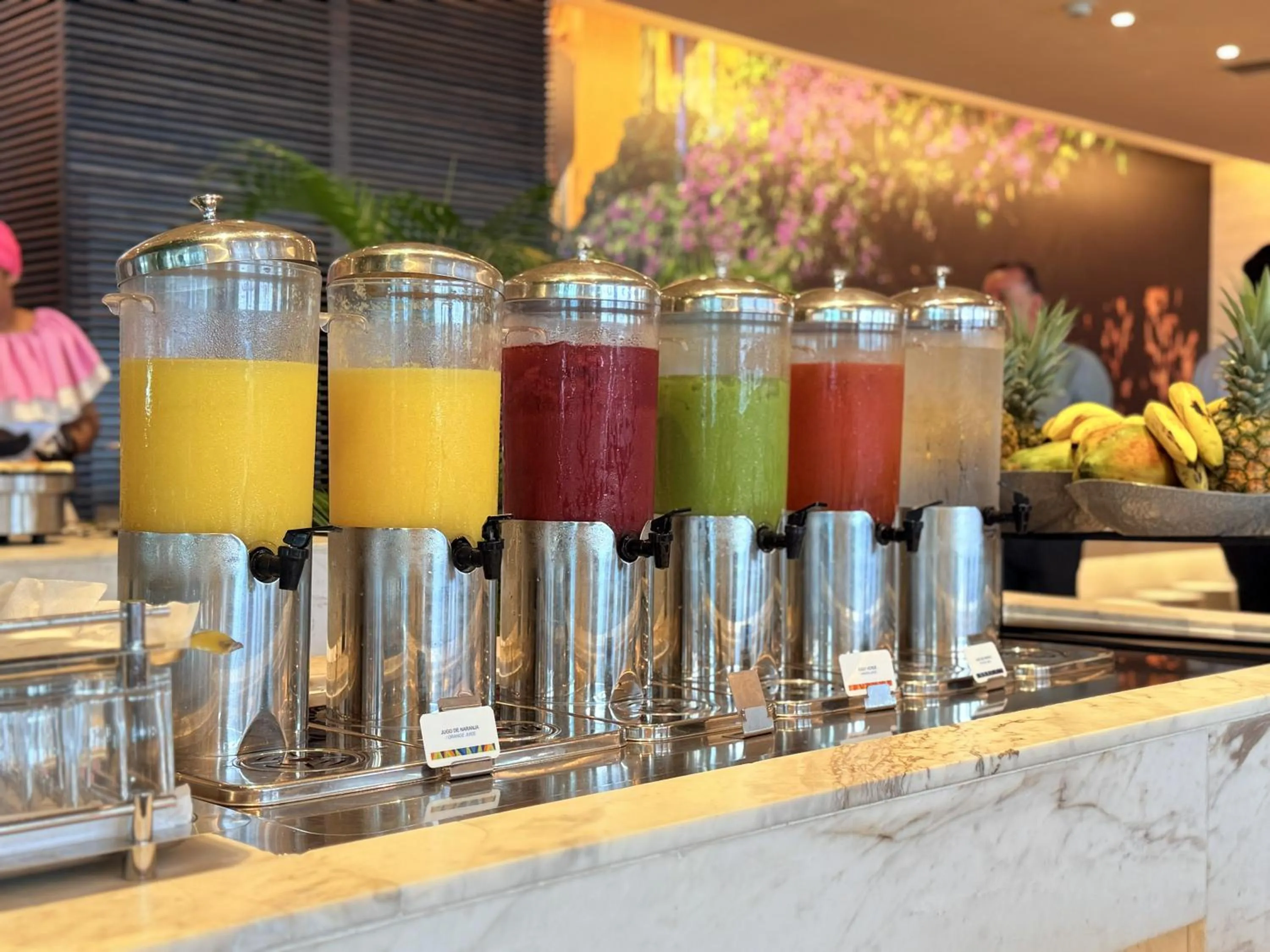 Restaurant/places to eat in Estelar Cartagena de Indias Hotel y Centro de Convenciones