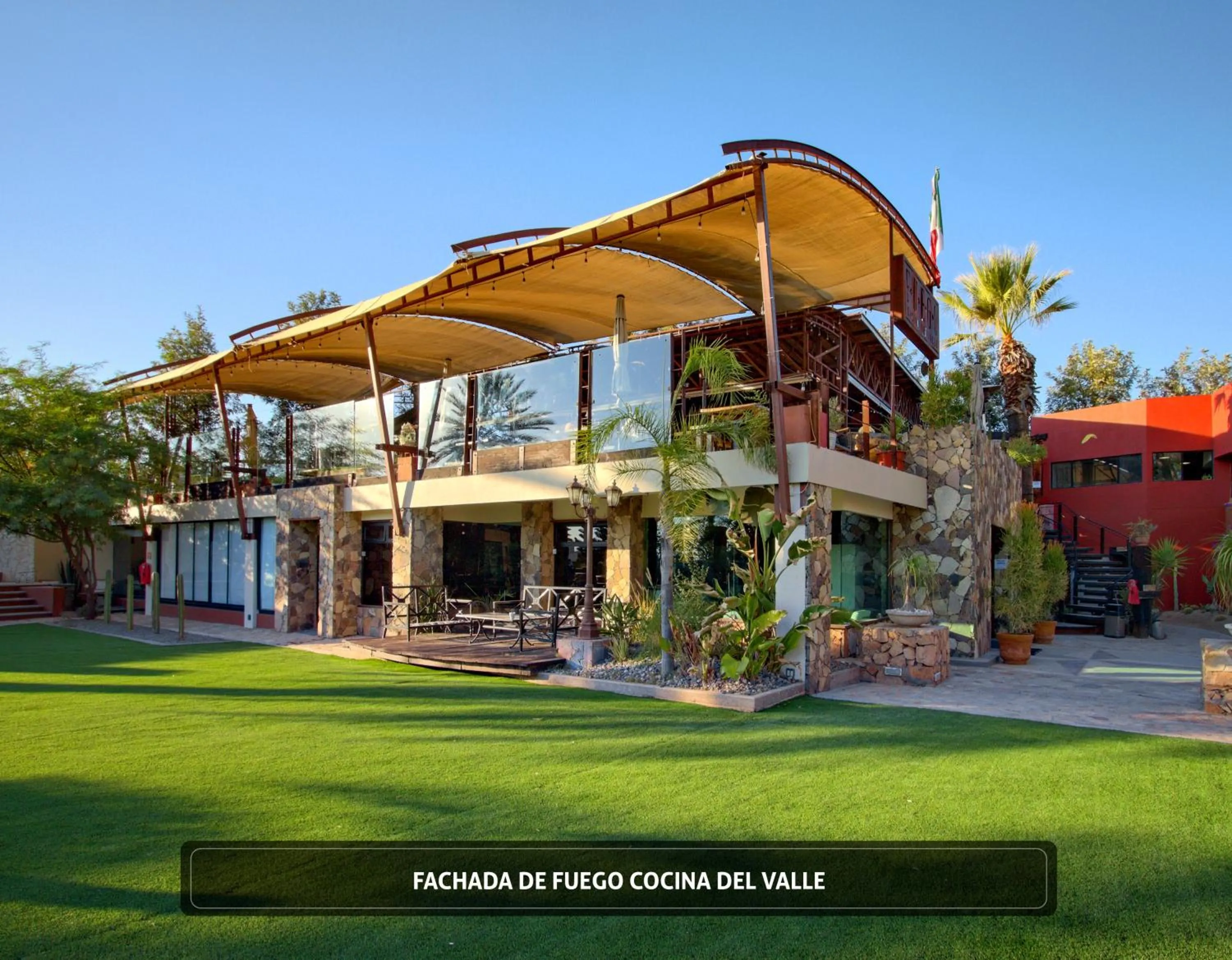 Restaurant/places to eat in Entre Viñedos by Hotel Boutique Valle de Guadalupe