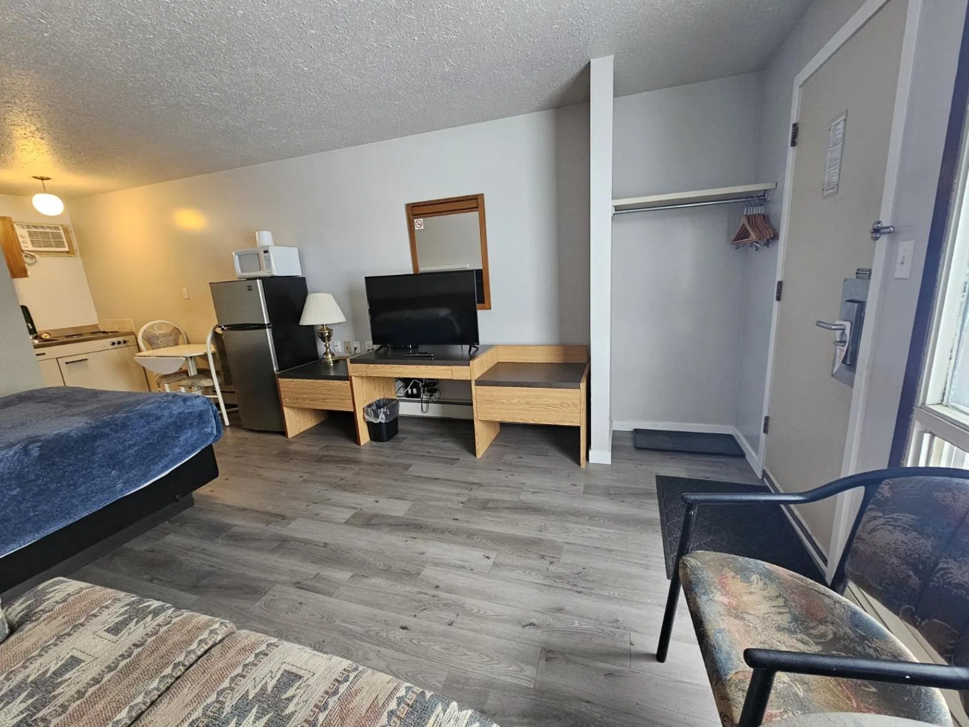 Bed in Howard Johnson by Wyndham Edson