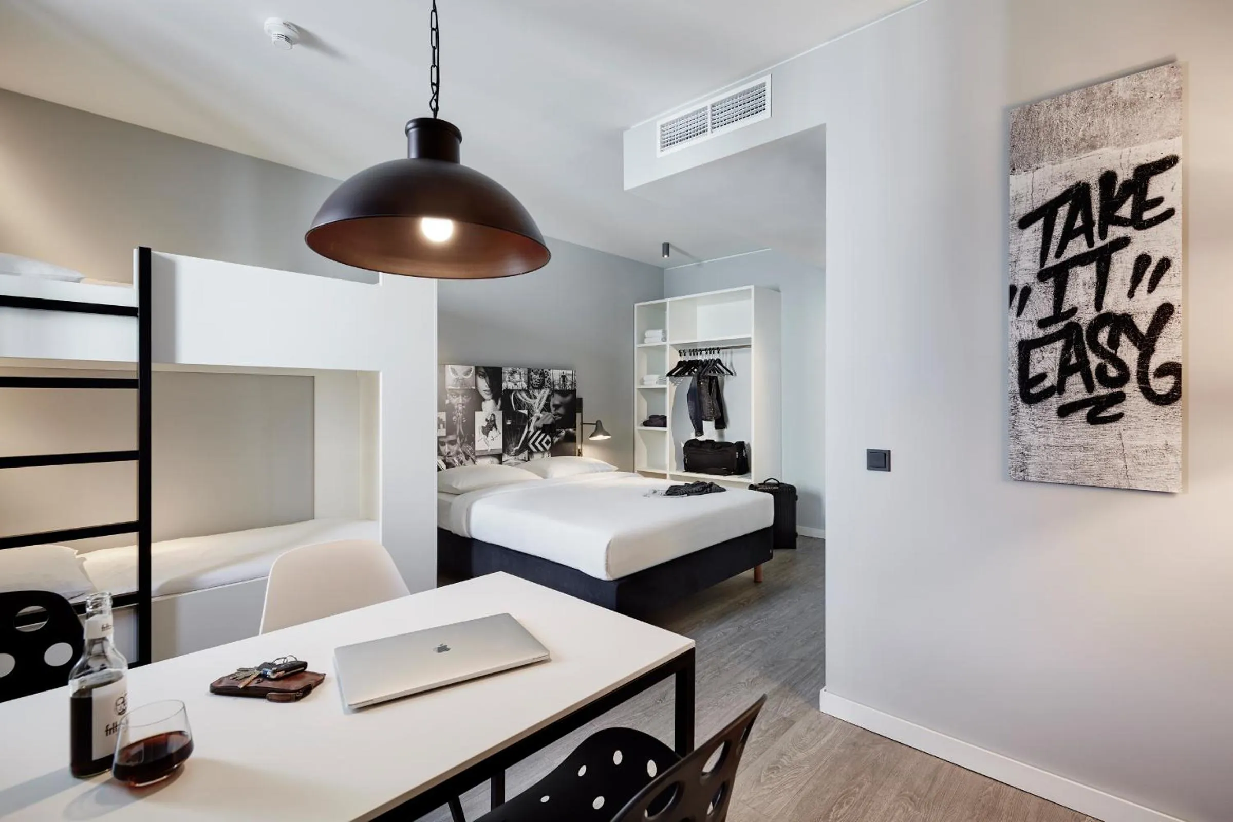 Bed in LEGERE EXPRESS Bielefeld