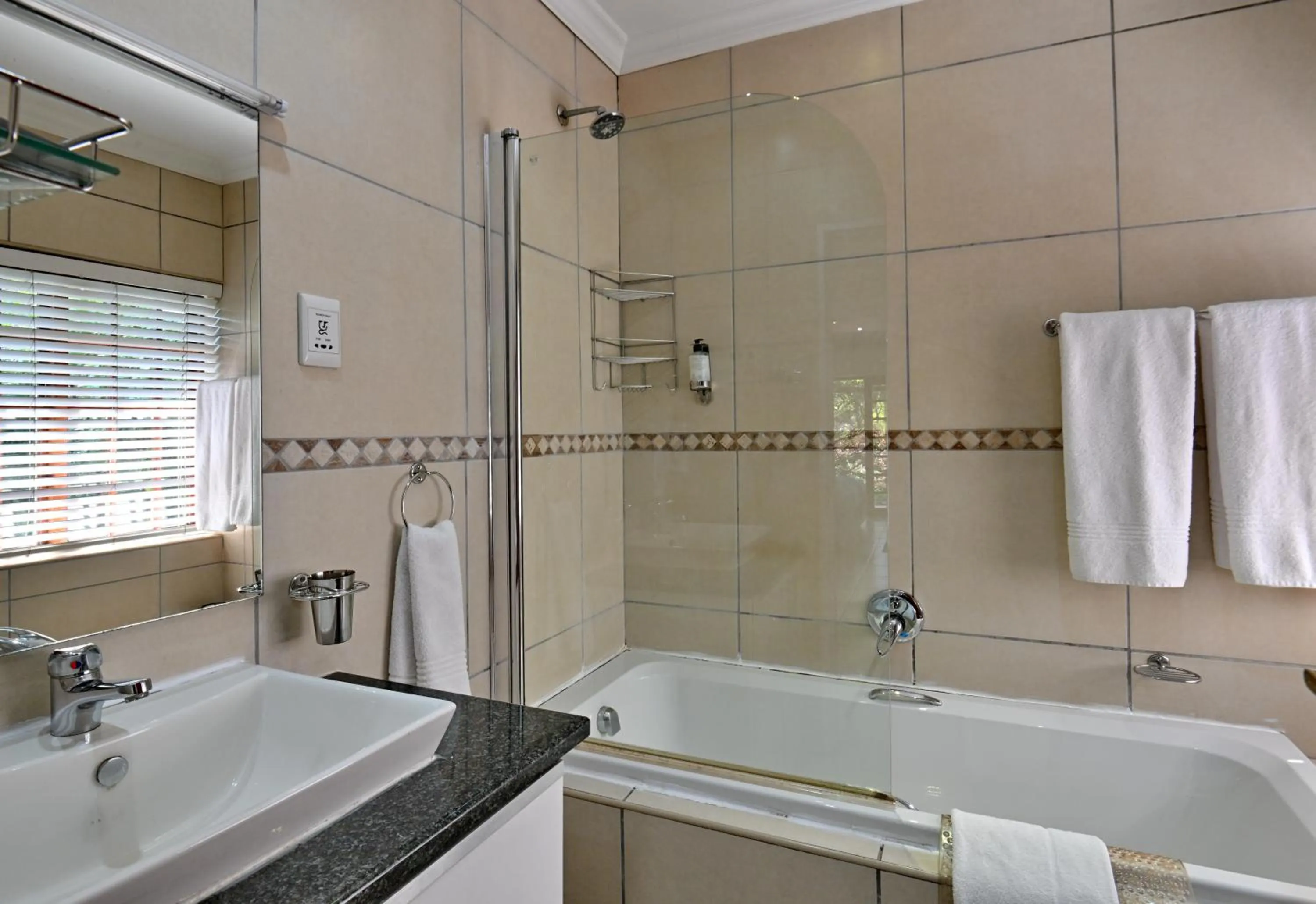 Bathroom in Rivonia Premier Lodge