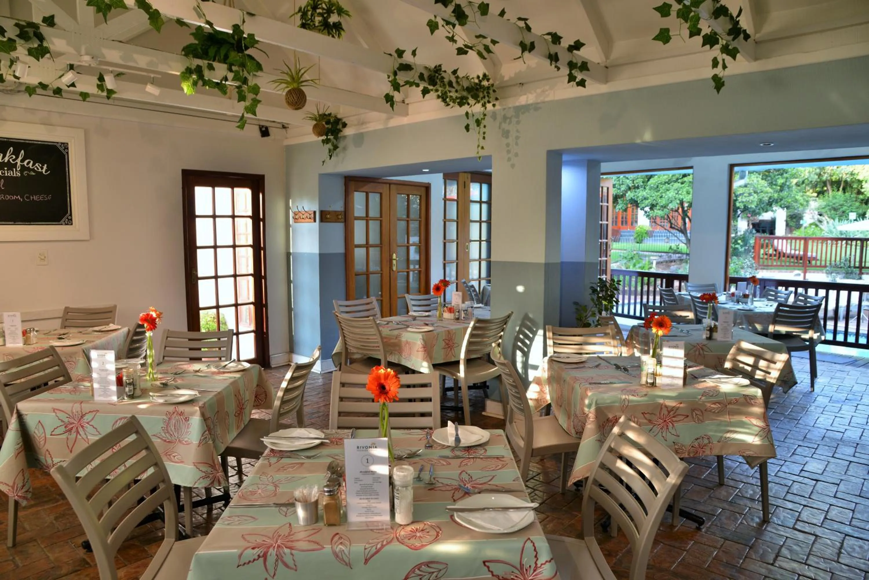 Dining area in Rivonia Premier Lodge