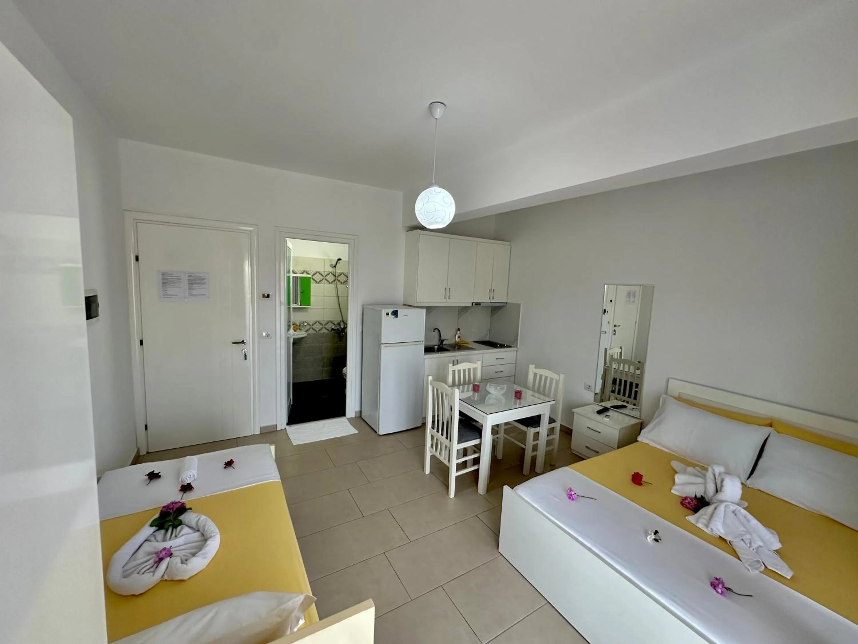 Bed in Vila Renato Ksamil