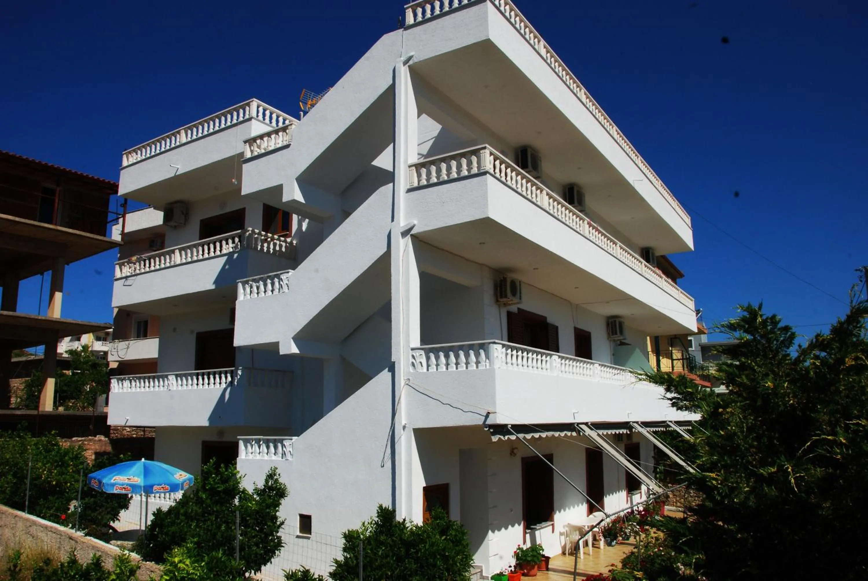 Property building in Vila Renato Ksamil