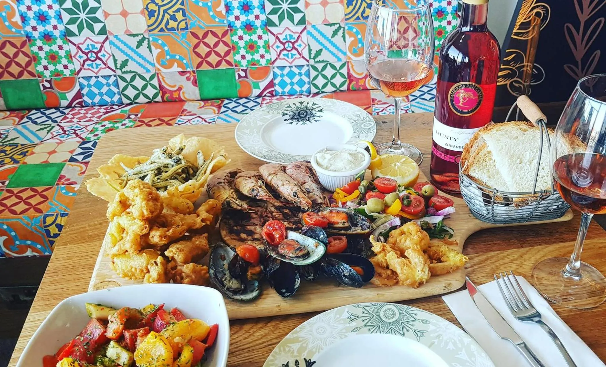 Food in Sunshine Court