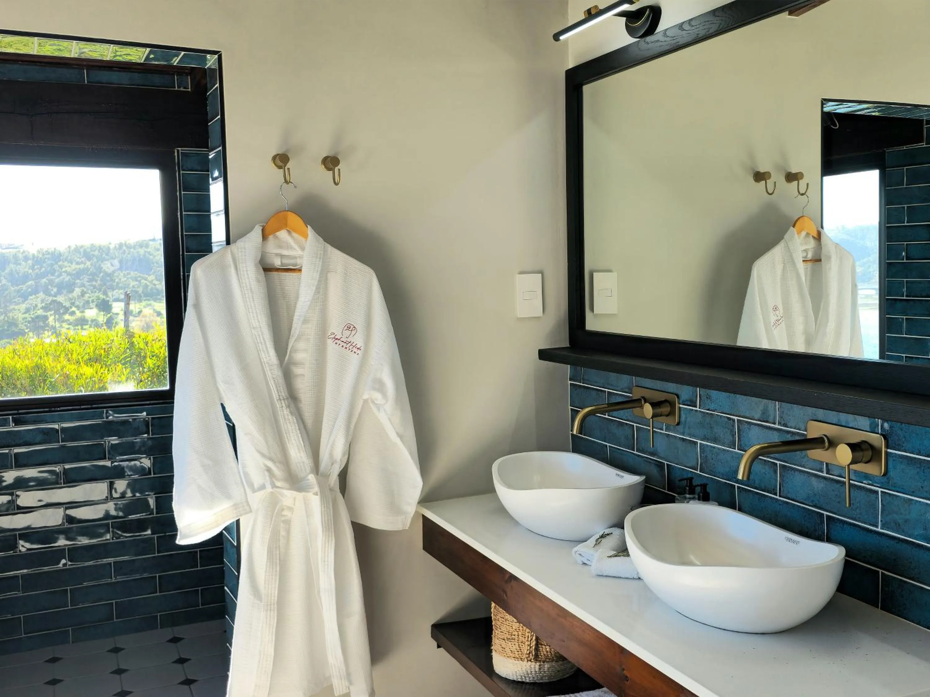 Bathroom in Elephant Hide of Knysna Guest Lodge