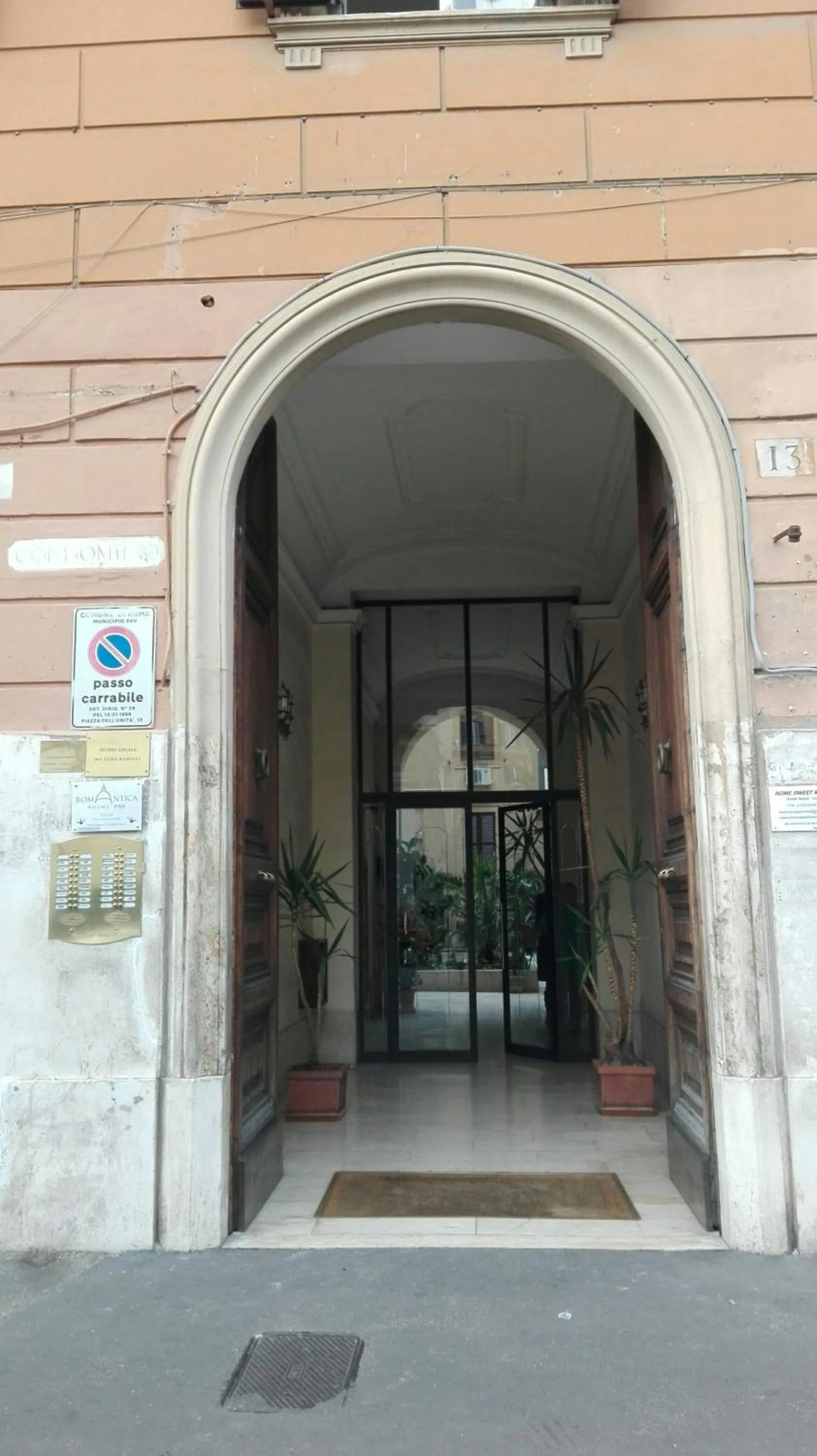 Property building in Vatican Nausicaa