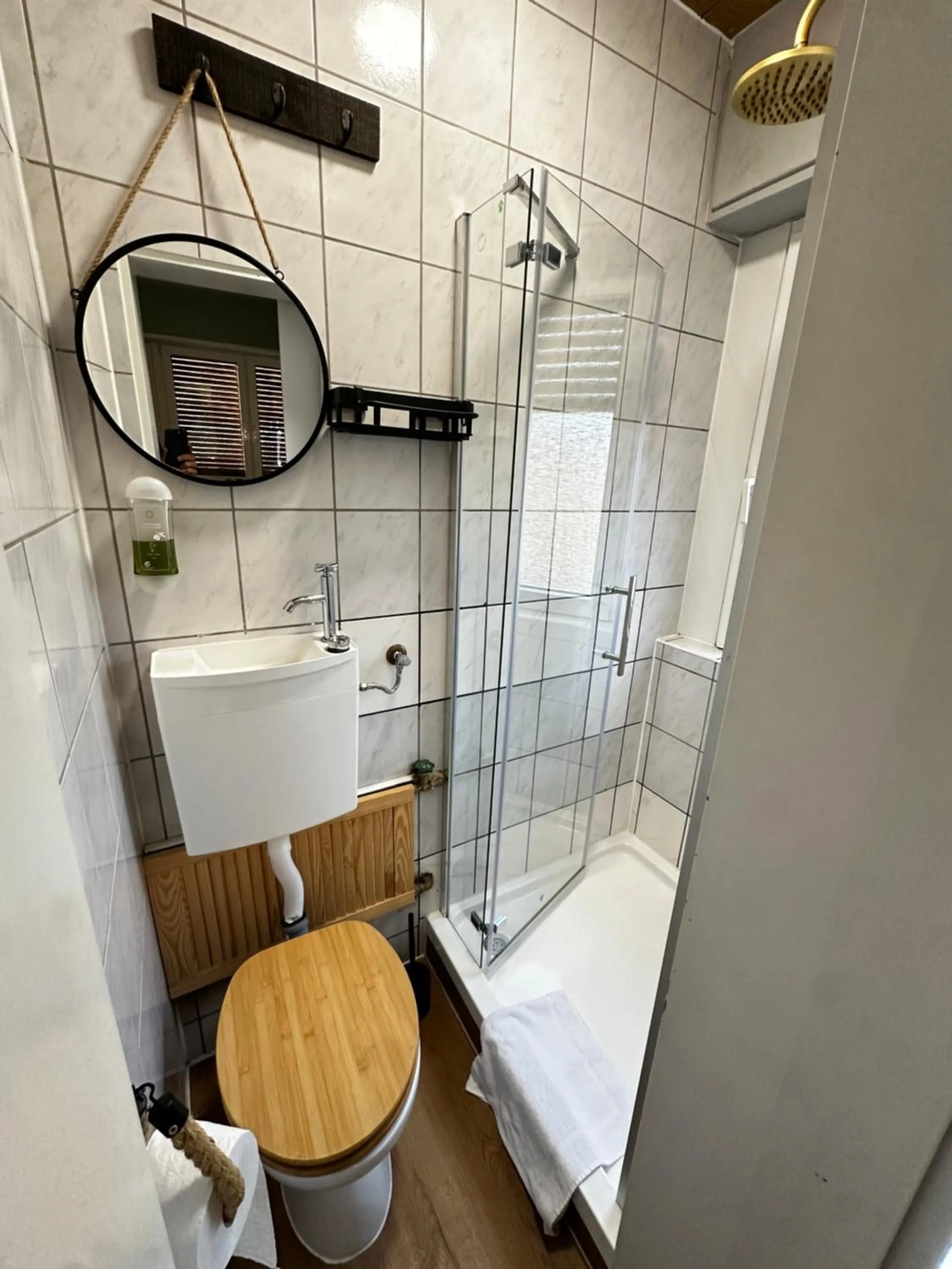 Shower in Green Seeblick Hotel am See