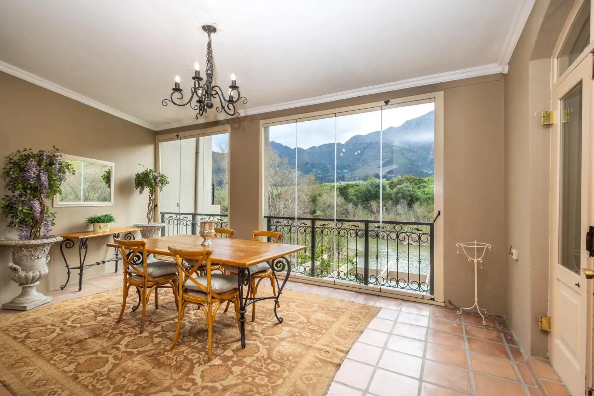 Two Bedroom Villa - Lake View in L'ermitage - Franschhoek Chateau & Villas Two Bedroom Villa - Lake View in L'ermitage - Franschhoek Chateau & Villas