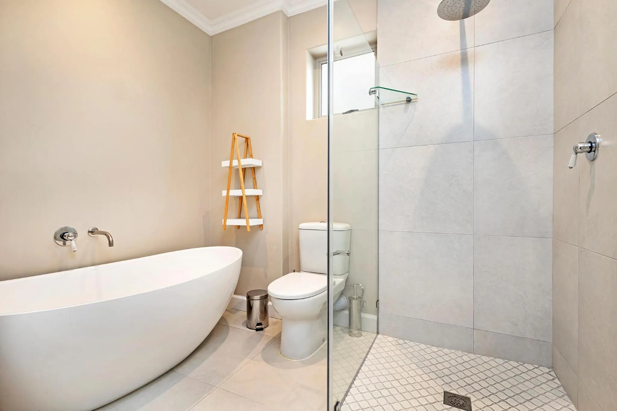 Shower in L'ermitage - Franschhoek Chateau & Villas