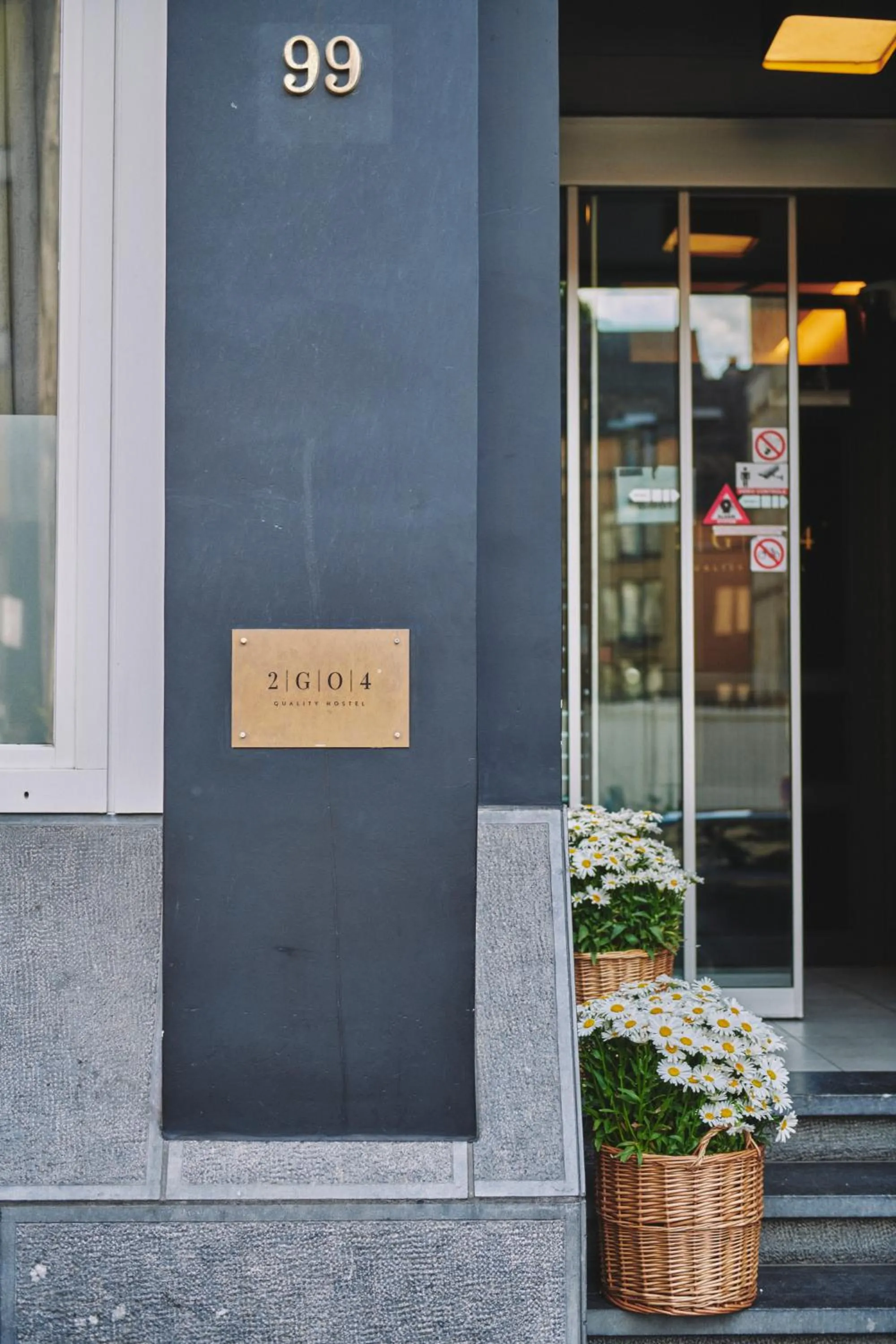 Facade/entrance in The Legacy by 2GO4 City Center