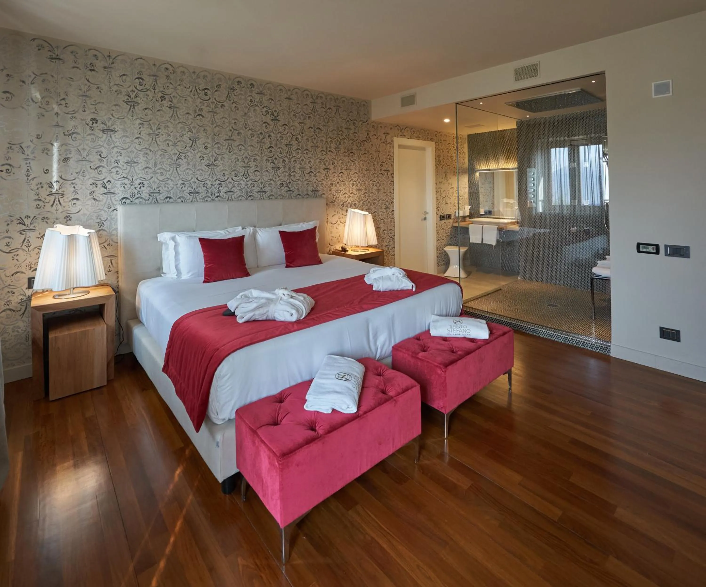 Photo of the whole room, Bed in Relais Santo Stefano