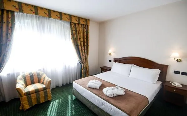 Photo of the whole room, Bed in Relais Santo Stefano