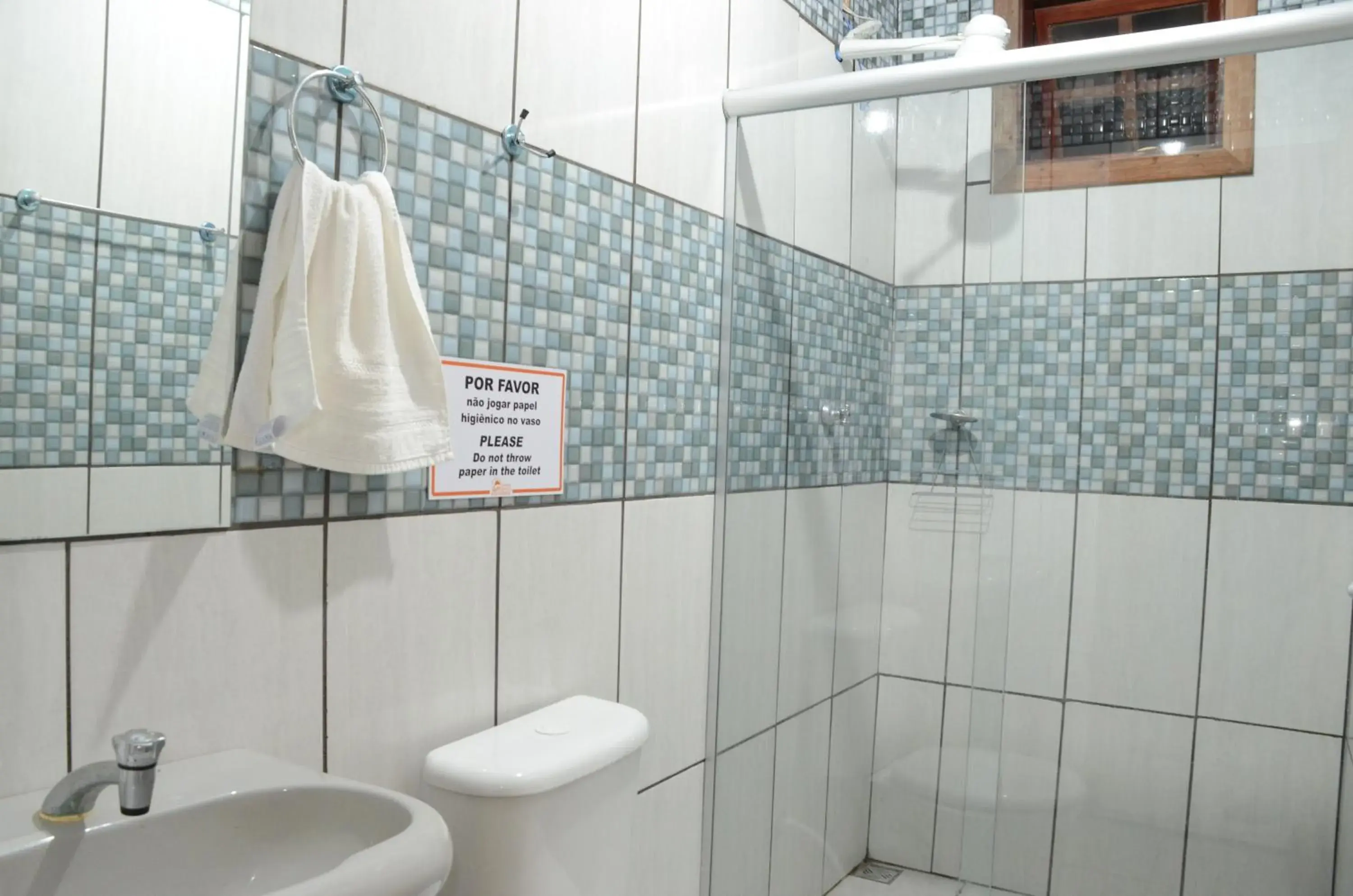 Family Room with Private Bathroom in Pousada Rio Bonito Family Room with Private Bathroom in Pousada Rio Bonito