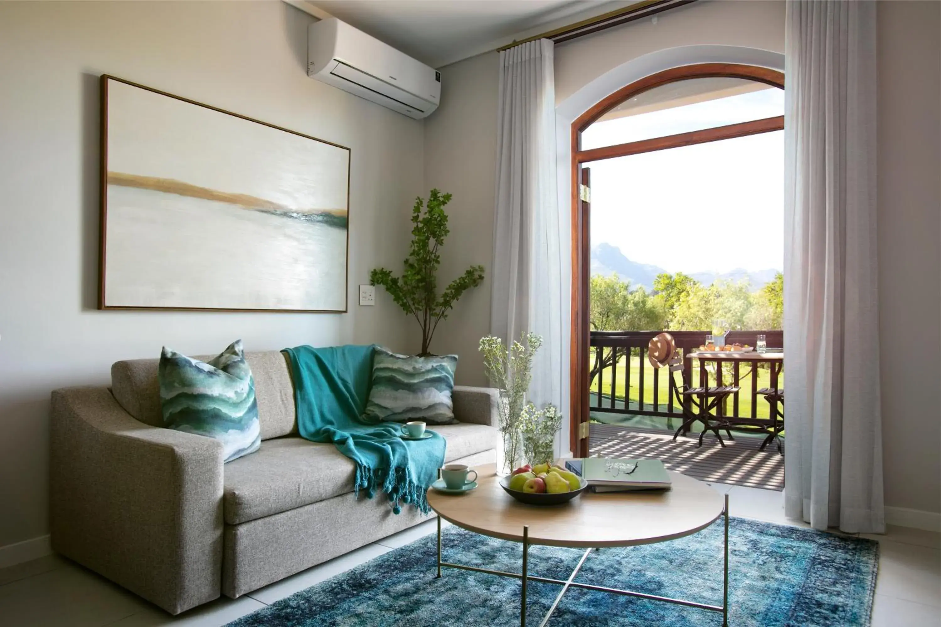 Junior Suite with Balcony in De Zalze Lodge Junior Suite with Balcony in De Zalze Lodge