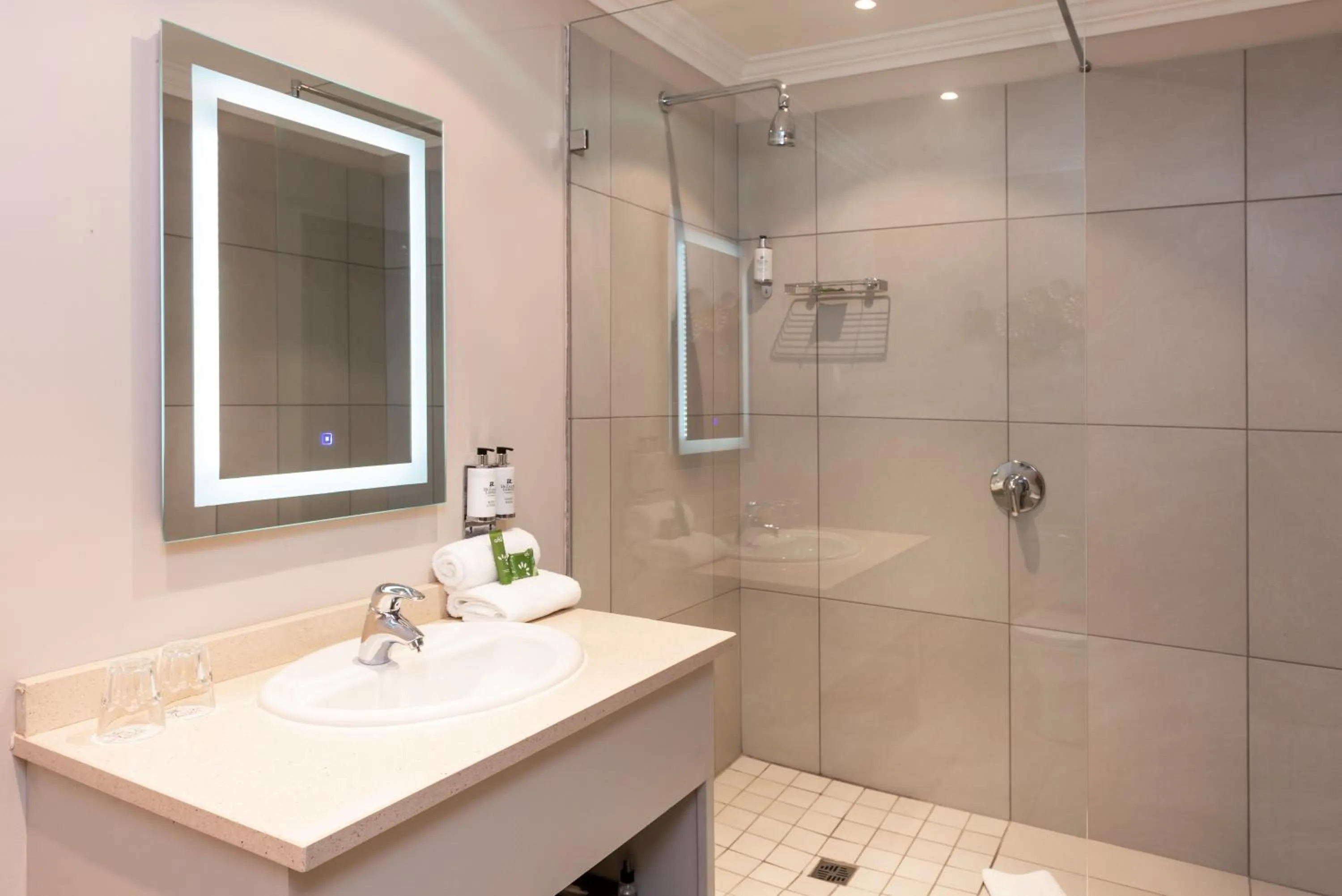 Bathroom in De Zalze Lodge