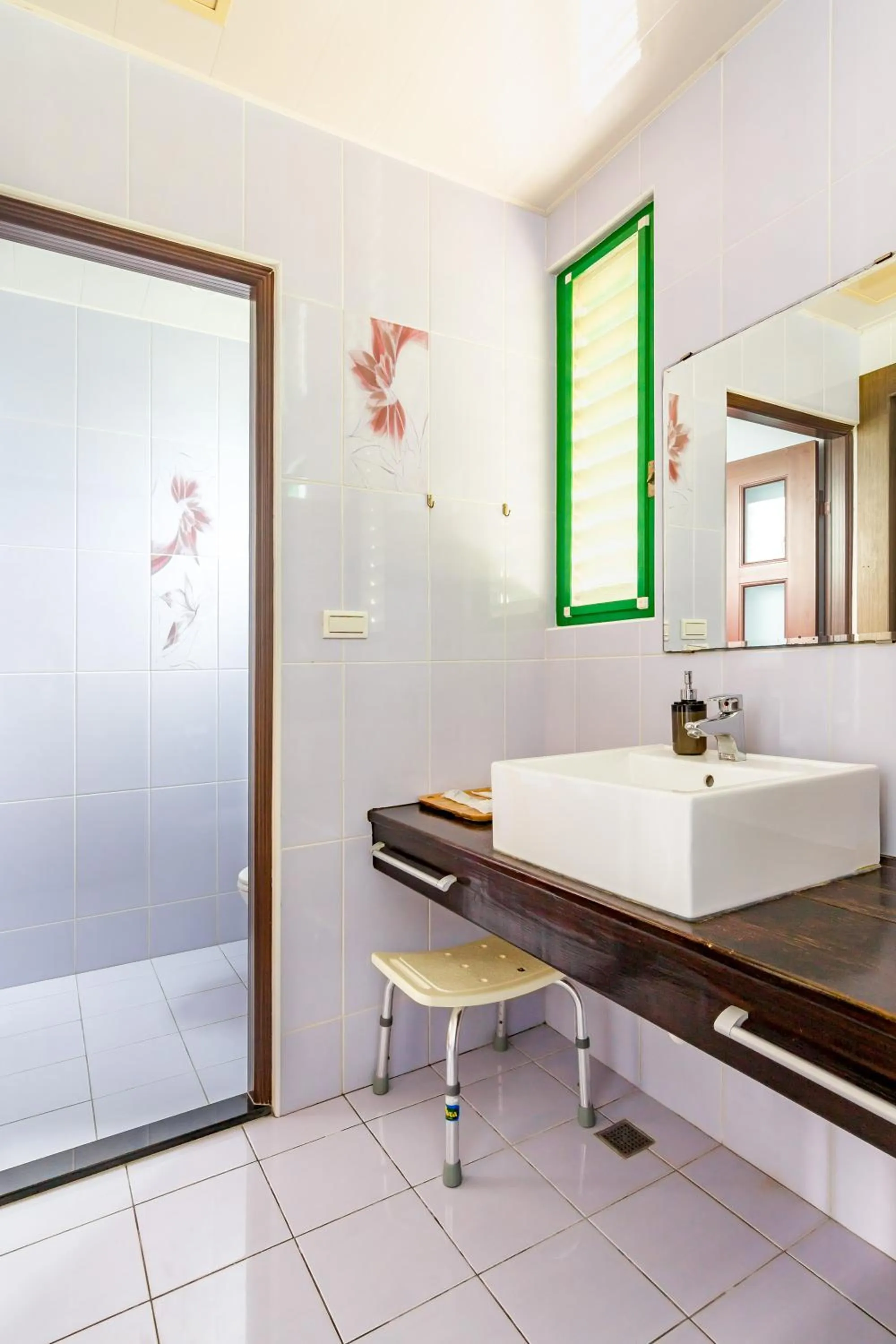 Bathroom in Ville Greensward