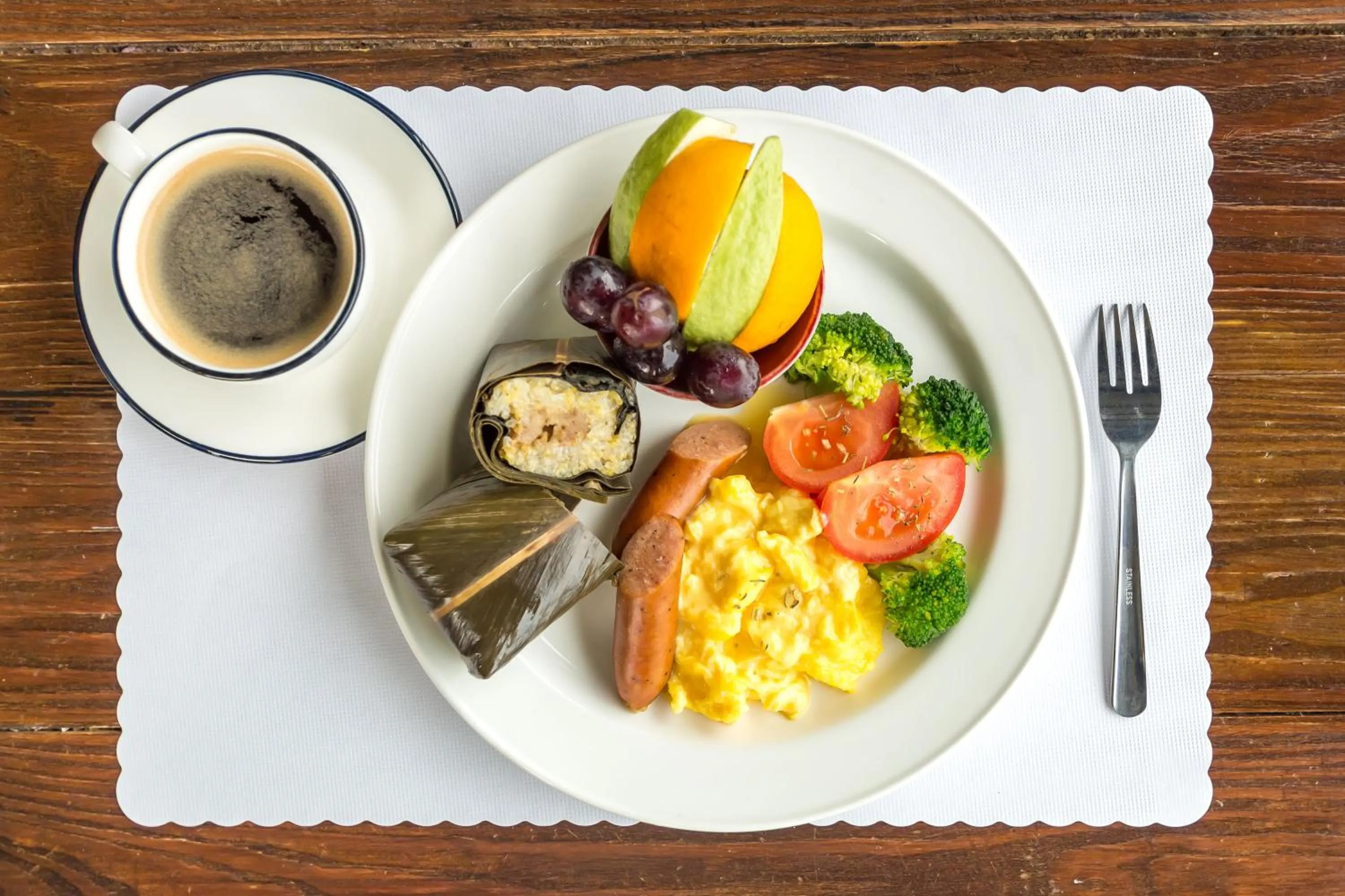 American breakfast in Ville Greensward