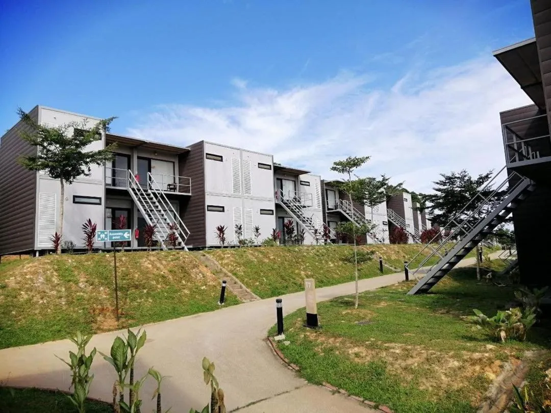 Lakeview Terrace Resort Pengerang