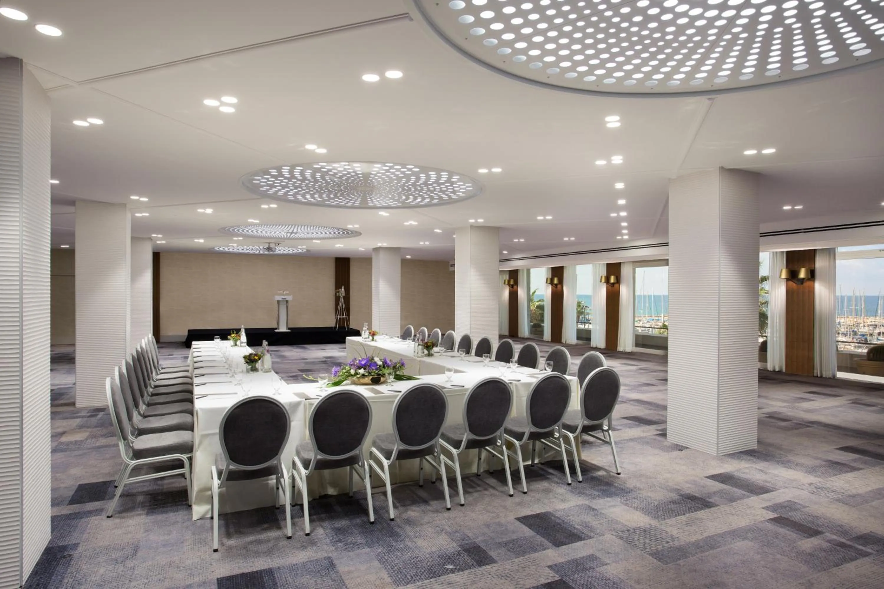 Banquet/Function facilities in Carlton Tel Aviv Hotel – Luxury on the Beach