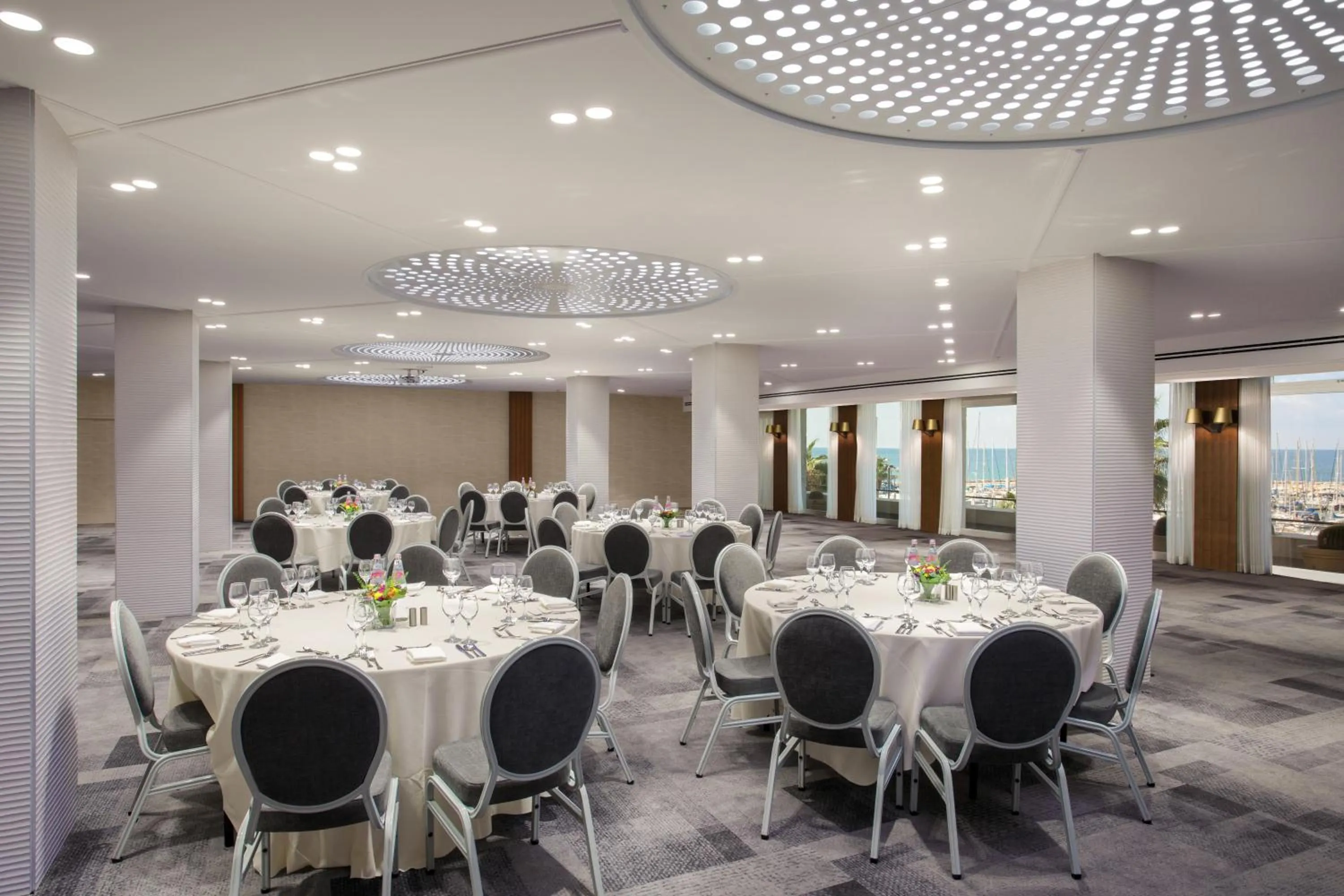Banquet/Function facilities in Carlton Tel Aviv Hotel – Luxury on the Beach