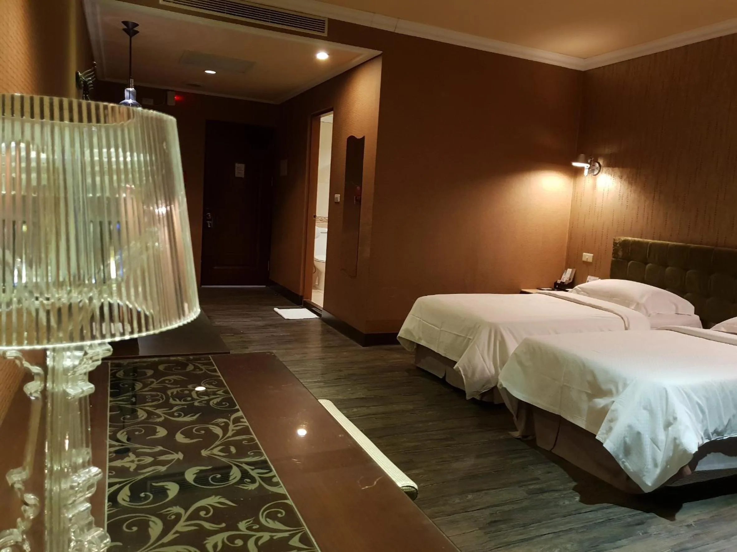 Bedroom, Bed in The Riverside Hotel & Motel