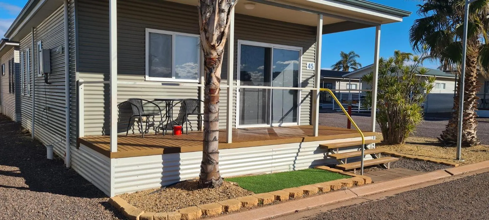 Pets in The Sundowner Cabin & Tourist Park