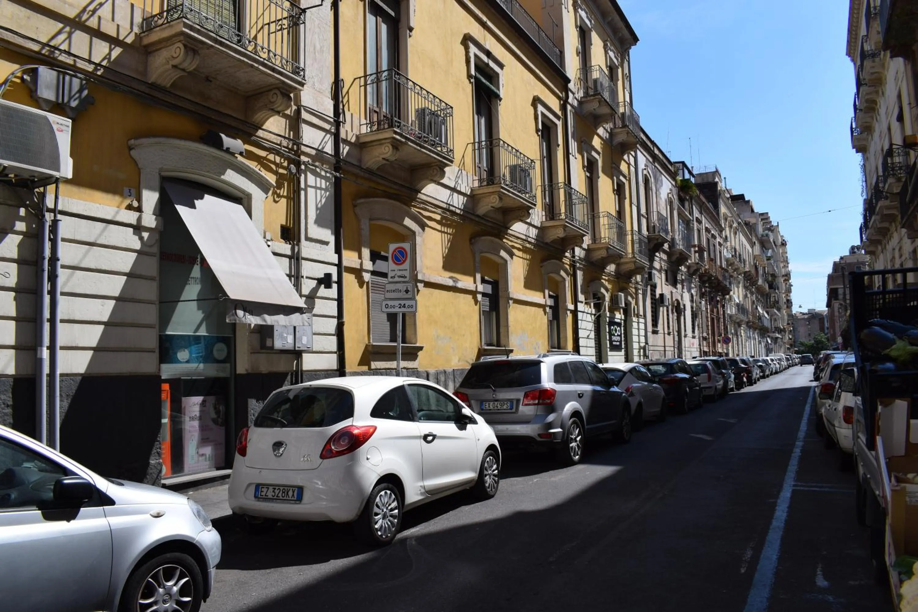 Property building in Il Cortiletto Di Piazza Verga
