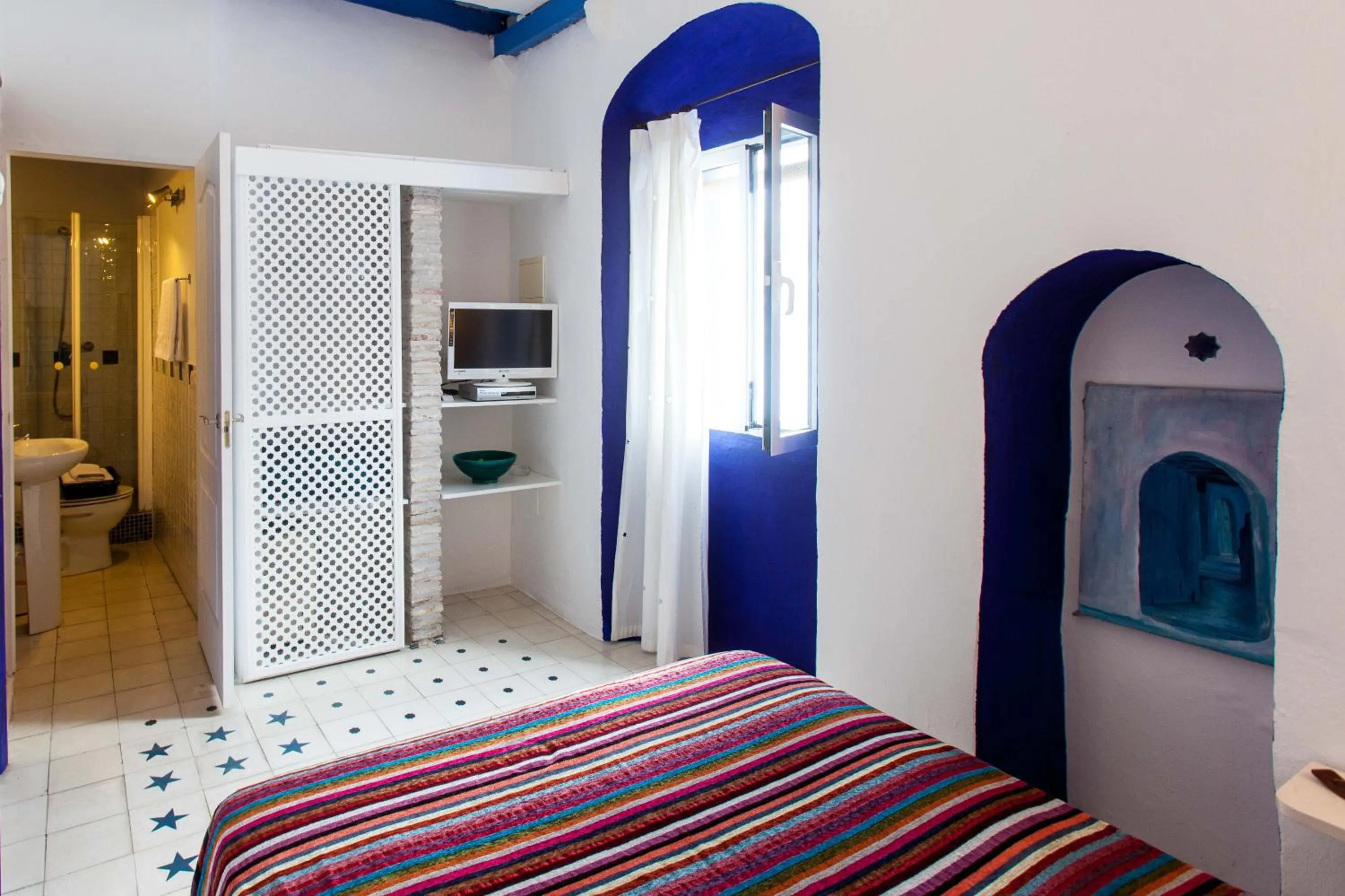 Photo of the whole room, Bed in La Estrella de Tarifa