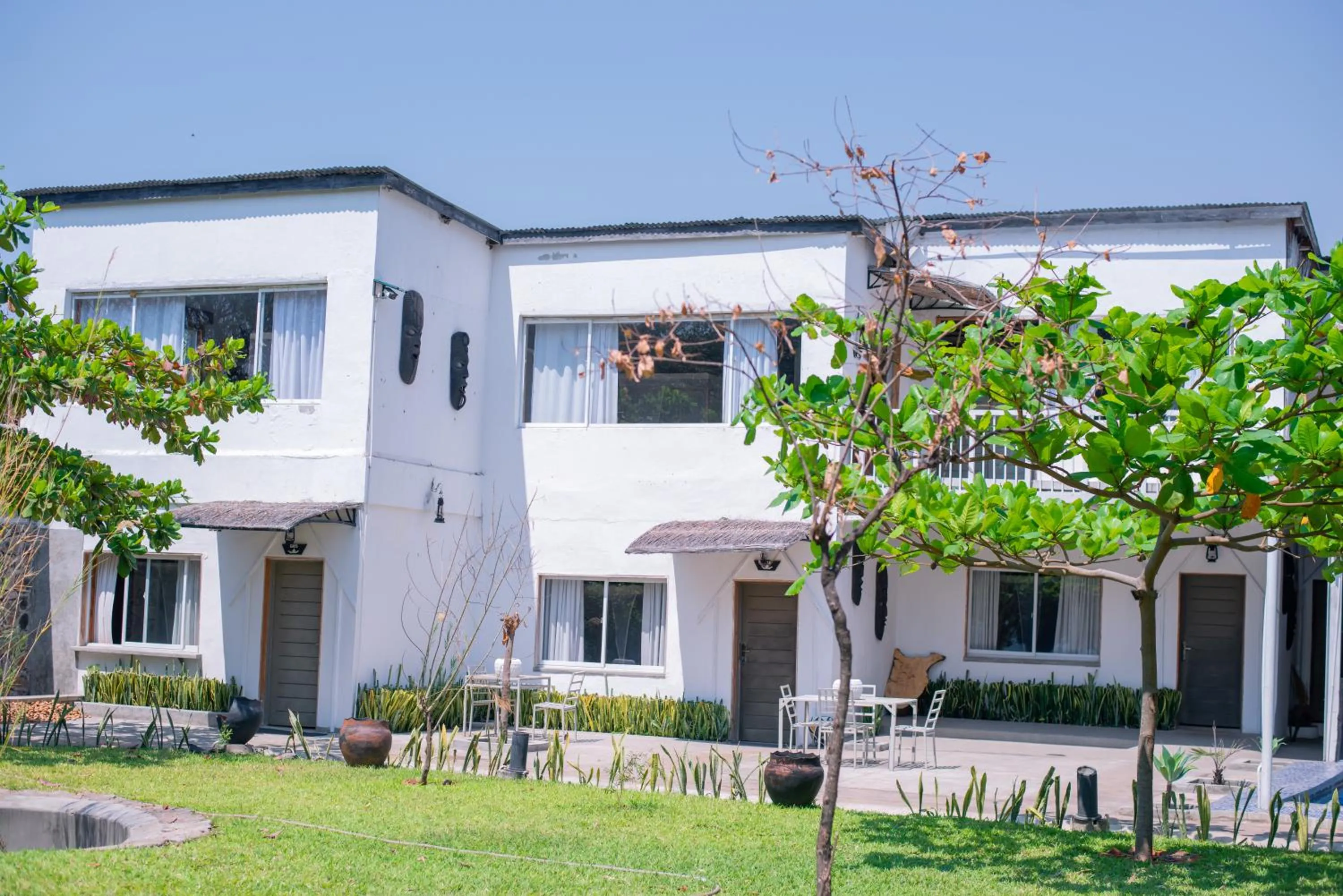 Blue Waters by Serendib