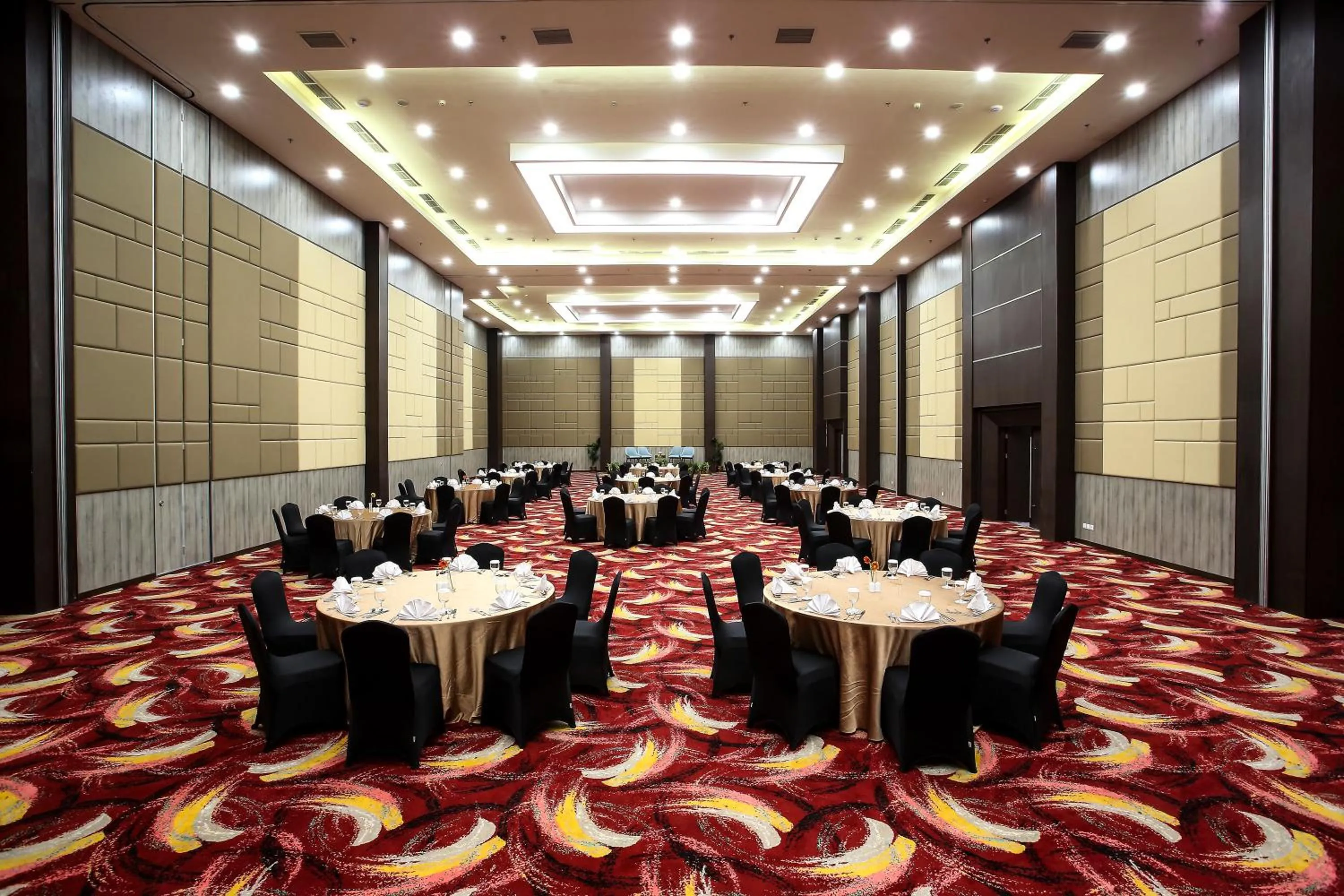 Bigland Hotel & Convention Sentul