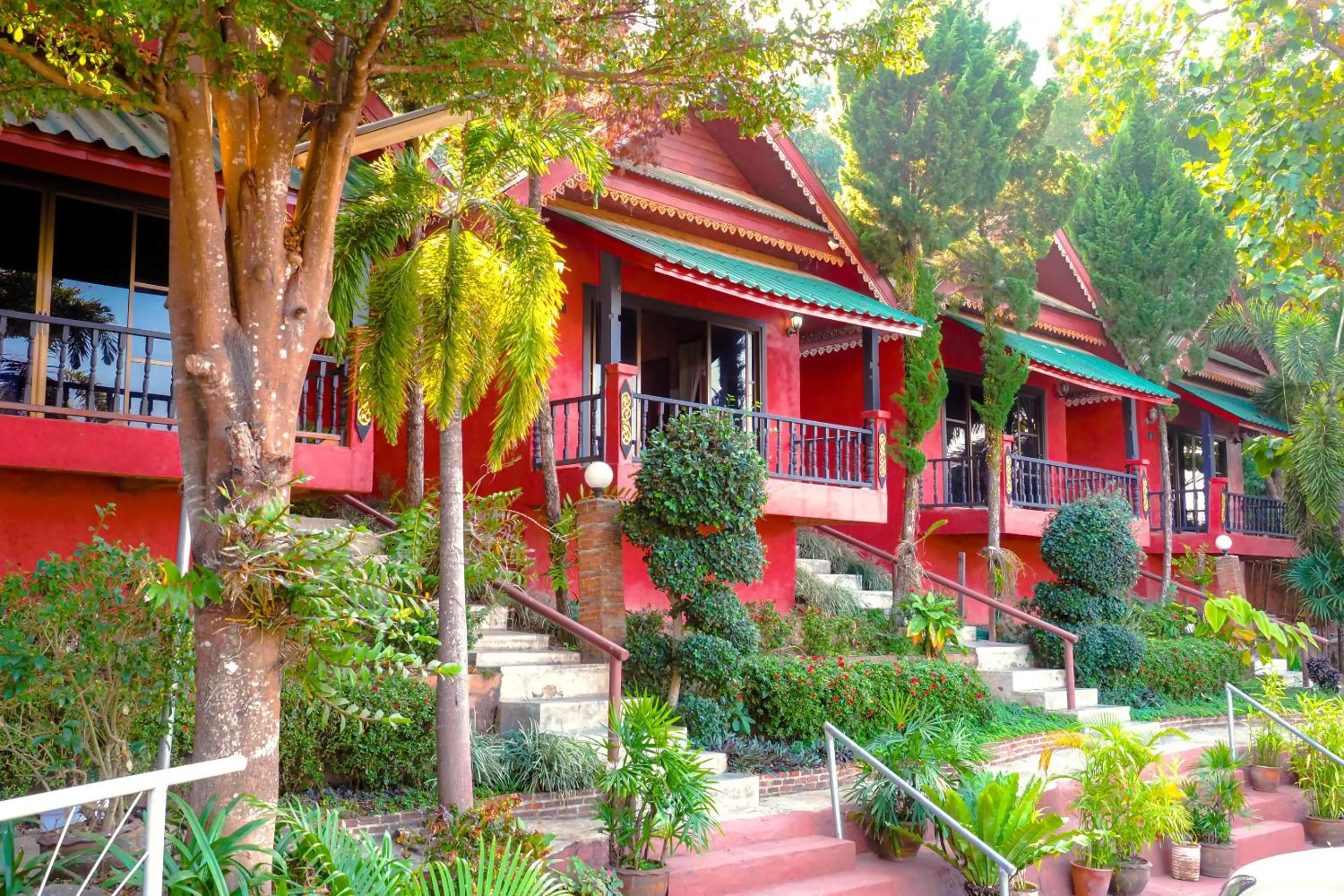 Lobby or reception in OYO 490 Chiangsan Golden Land Resort2