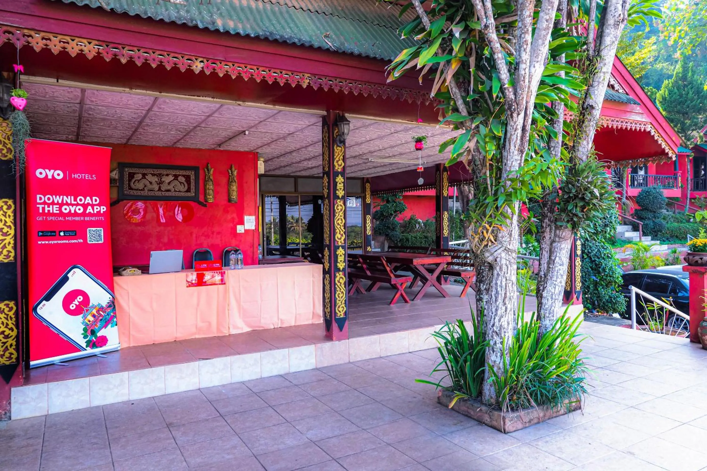 Lobby or reception in OYO 490 Chiangsan Golden Land Resort2